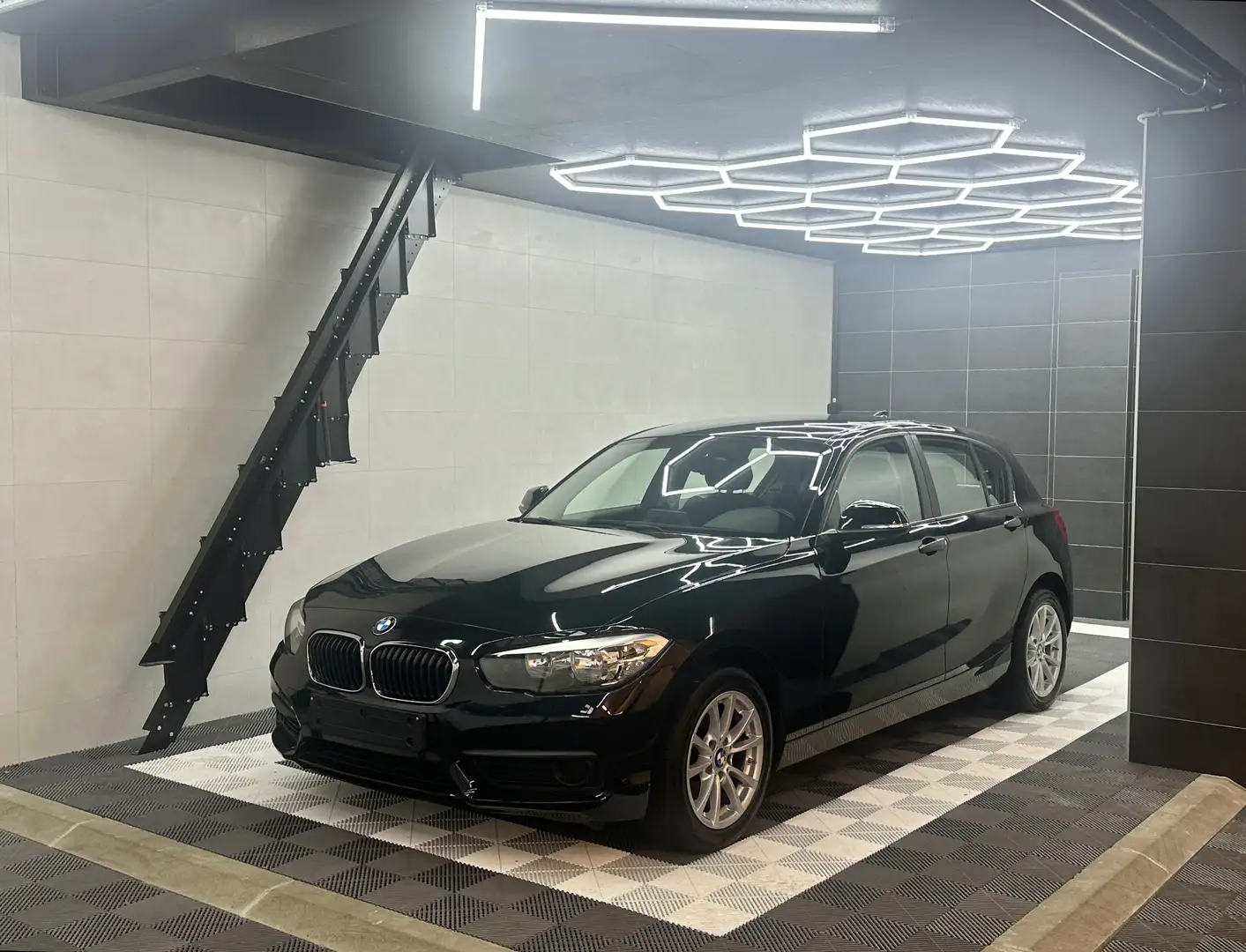 BMW 116 116i *** GARANTIE 1 AN *** Zwart - 1