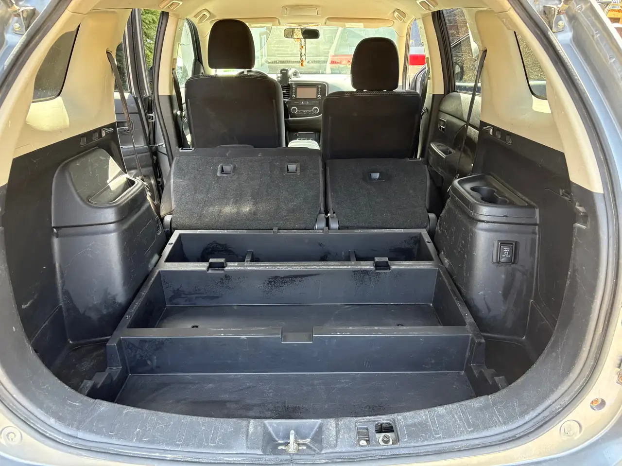 Mitsubishi Outlander снимка Mitsubishi Outlander