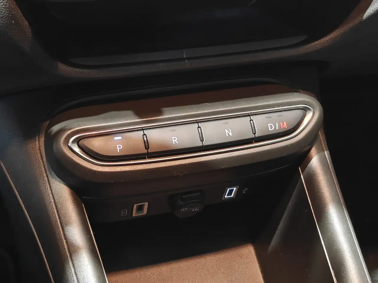 Fiat 600 1.2 Mild Hybride / Airco / Cruise / 16" / Apple / PDC 22