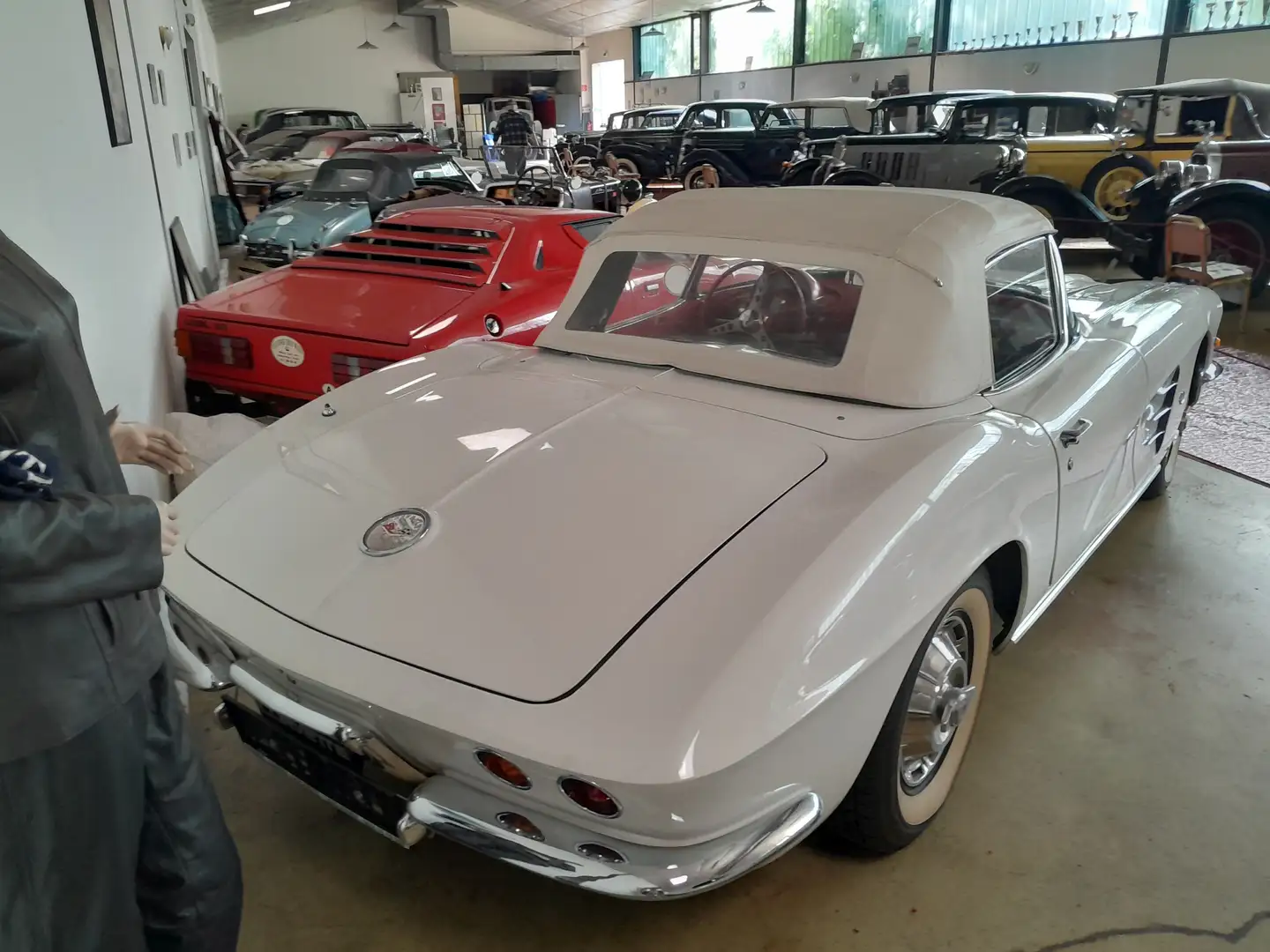 Chevrolet Corvette C2 Weiß - 1