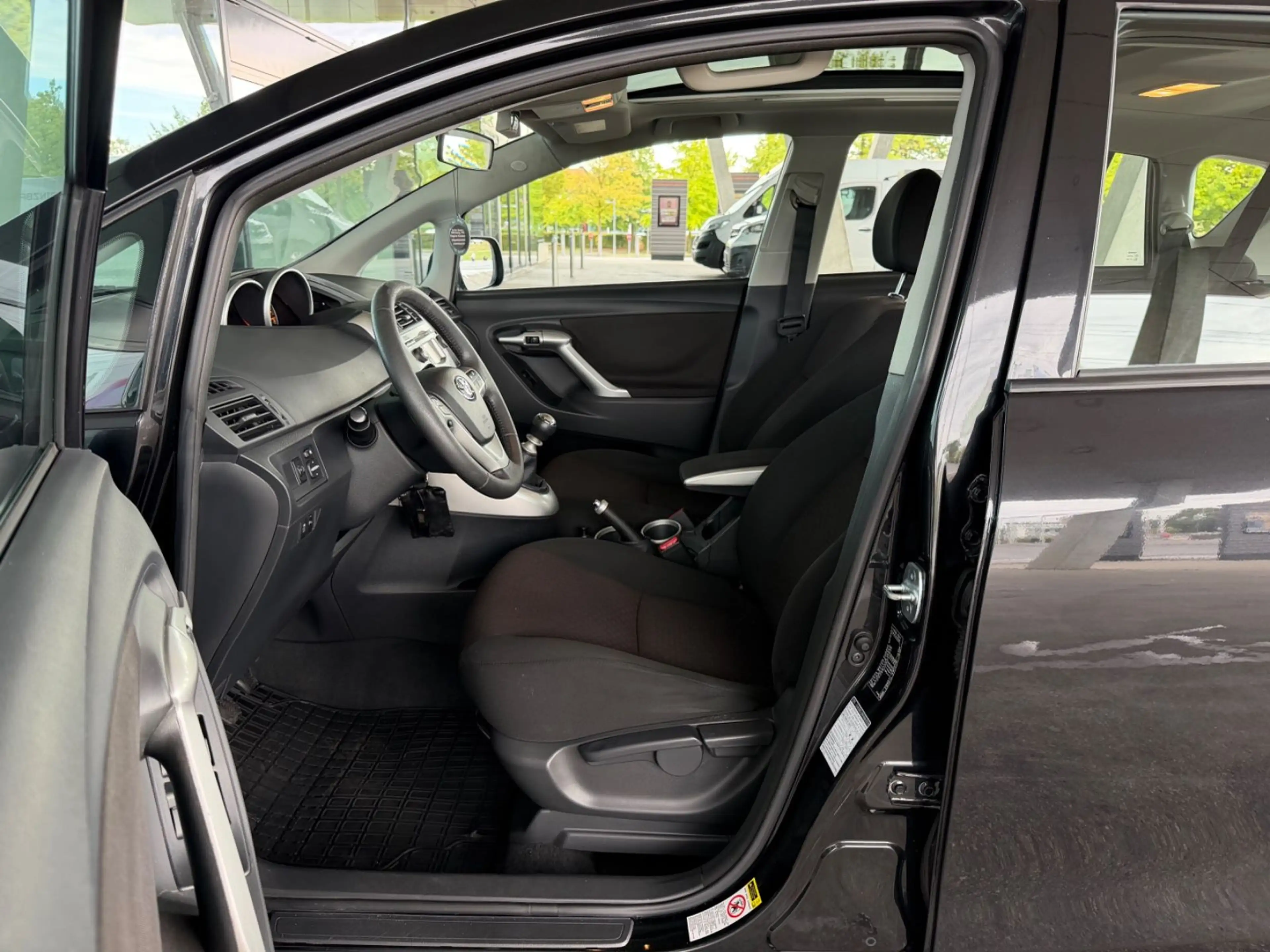 Toyota Verso Edition | Klima | Panorama | Tempomat — photo 13