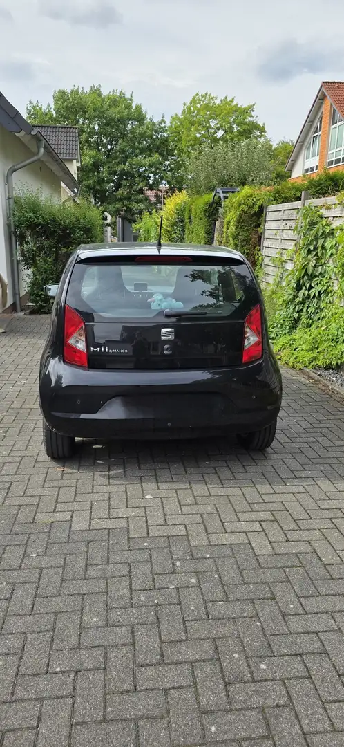 SEAT Mii 1.0 by Mango Schwarz - 2