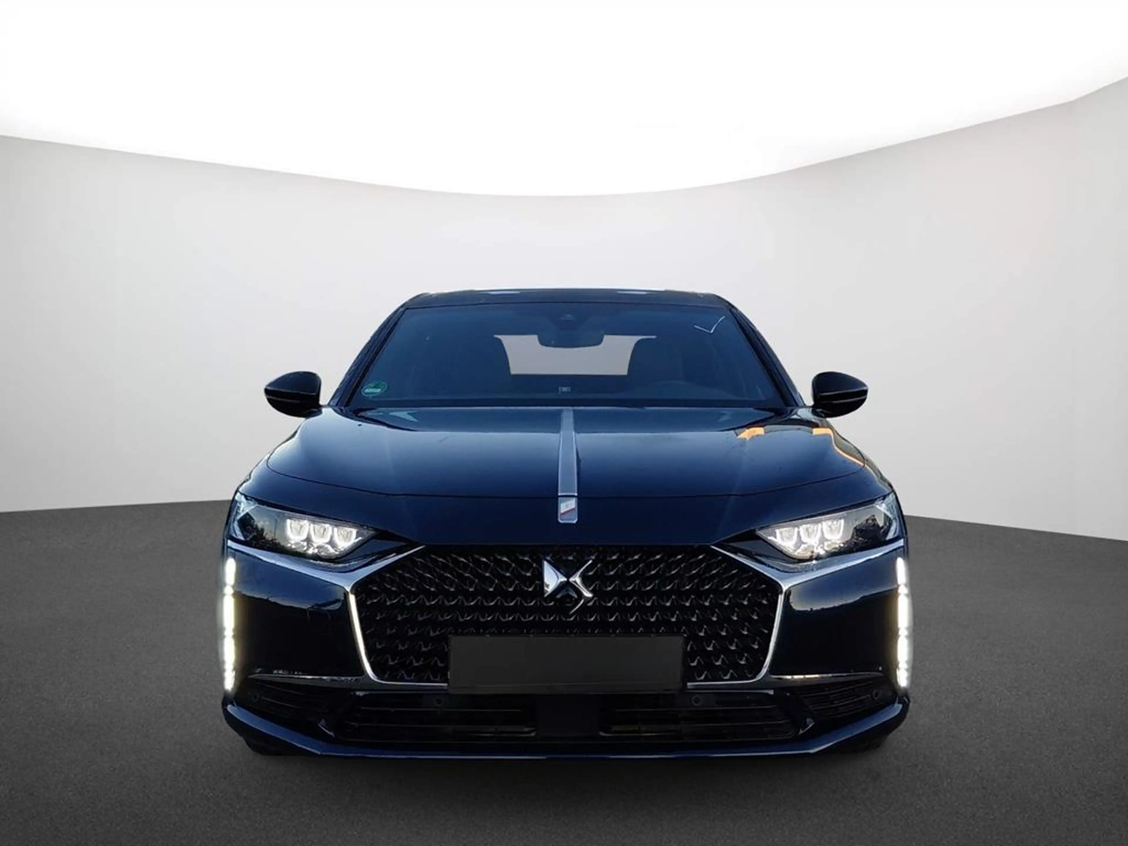 DS Automobiles DS 9 E-Tense 225 Rivoli + — photo 2