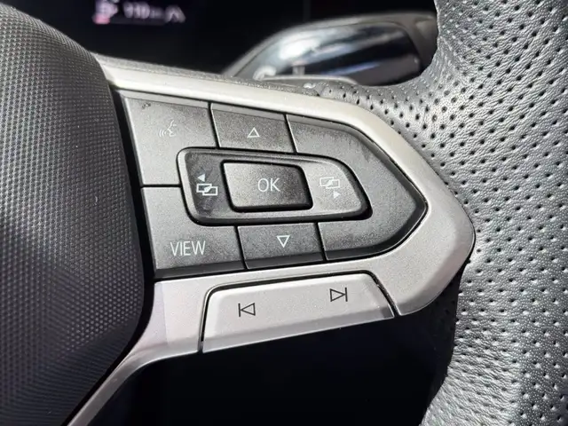 Volkswagen Tiguan view 23