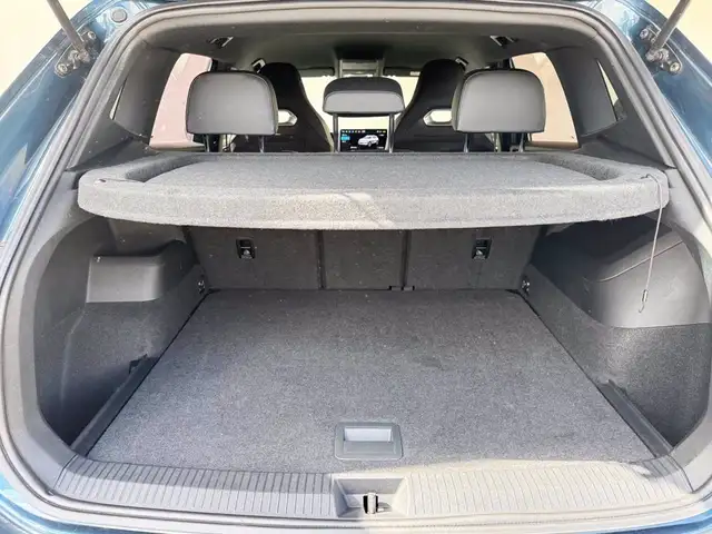 Volkswagen Tiguan view 13