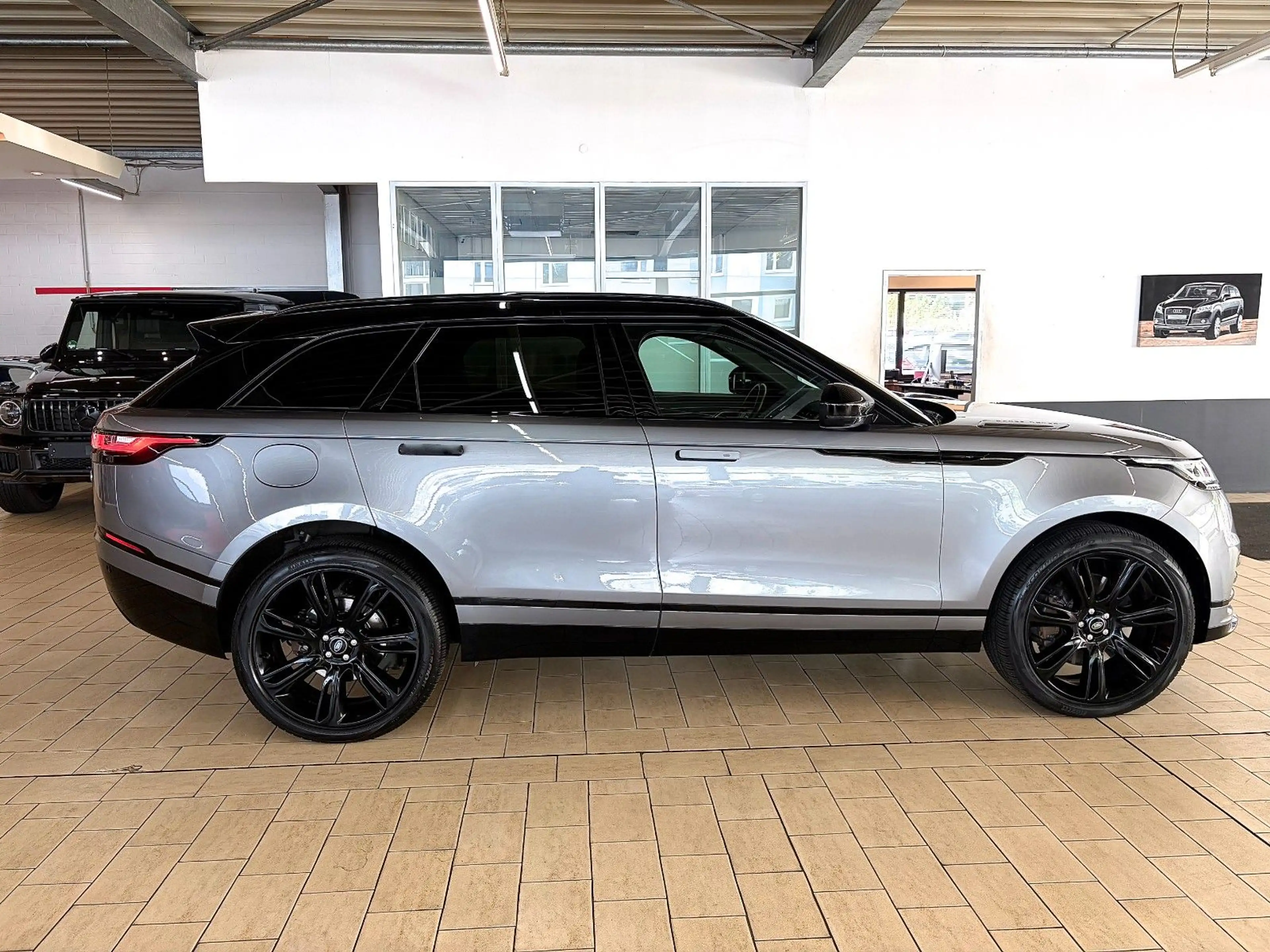 Land Rover Range Rover Velar RANGE ROVER VELAR D 300 R-DYN+VOLL+PANO+22'A* — photo 13