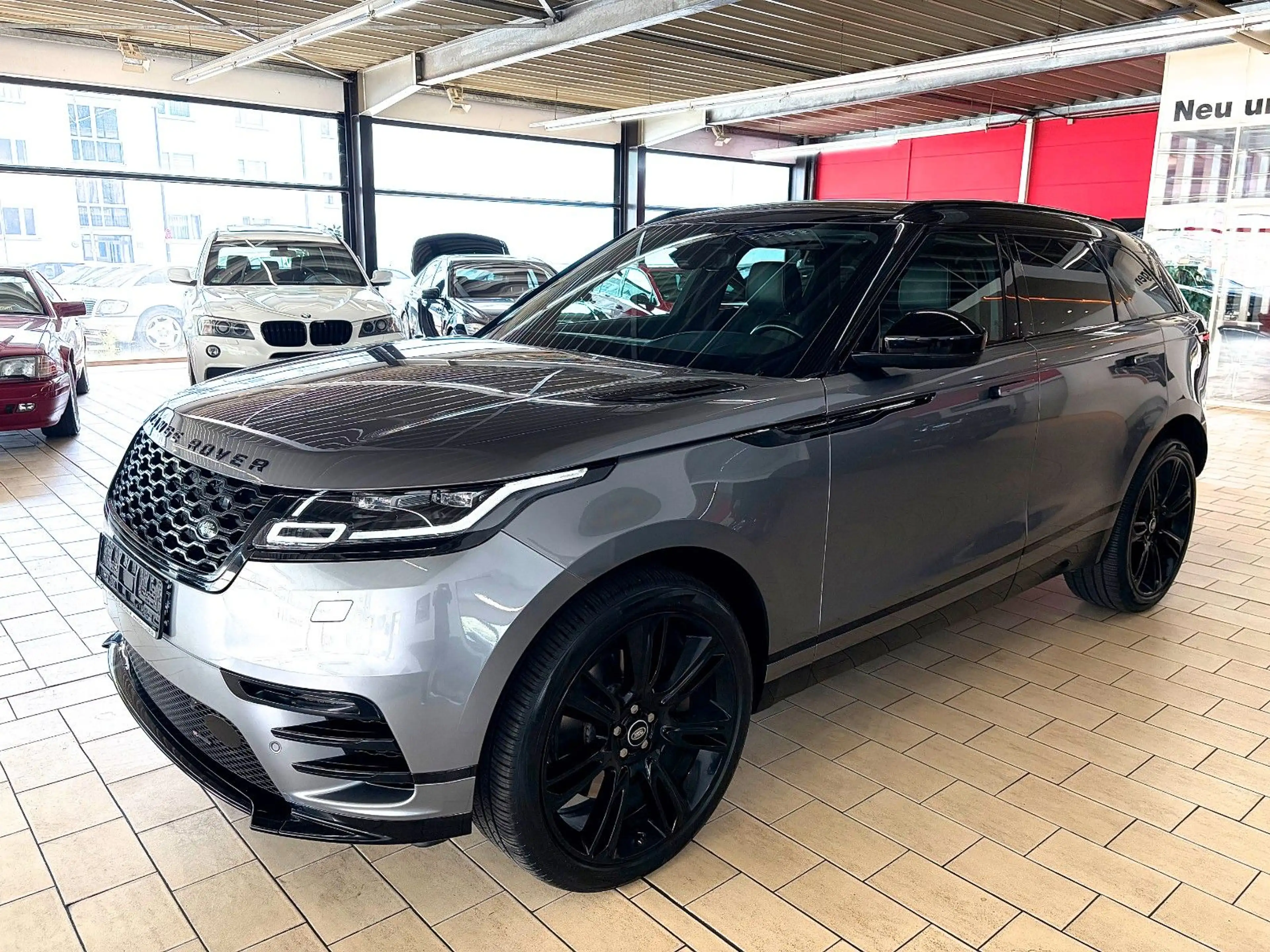 Land Rover Range Rover Velar RANGE ROVER VELAR D 300 R-DYN+VOLL+PANO+22'A* — photo 4