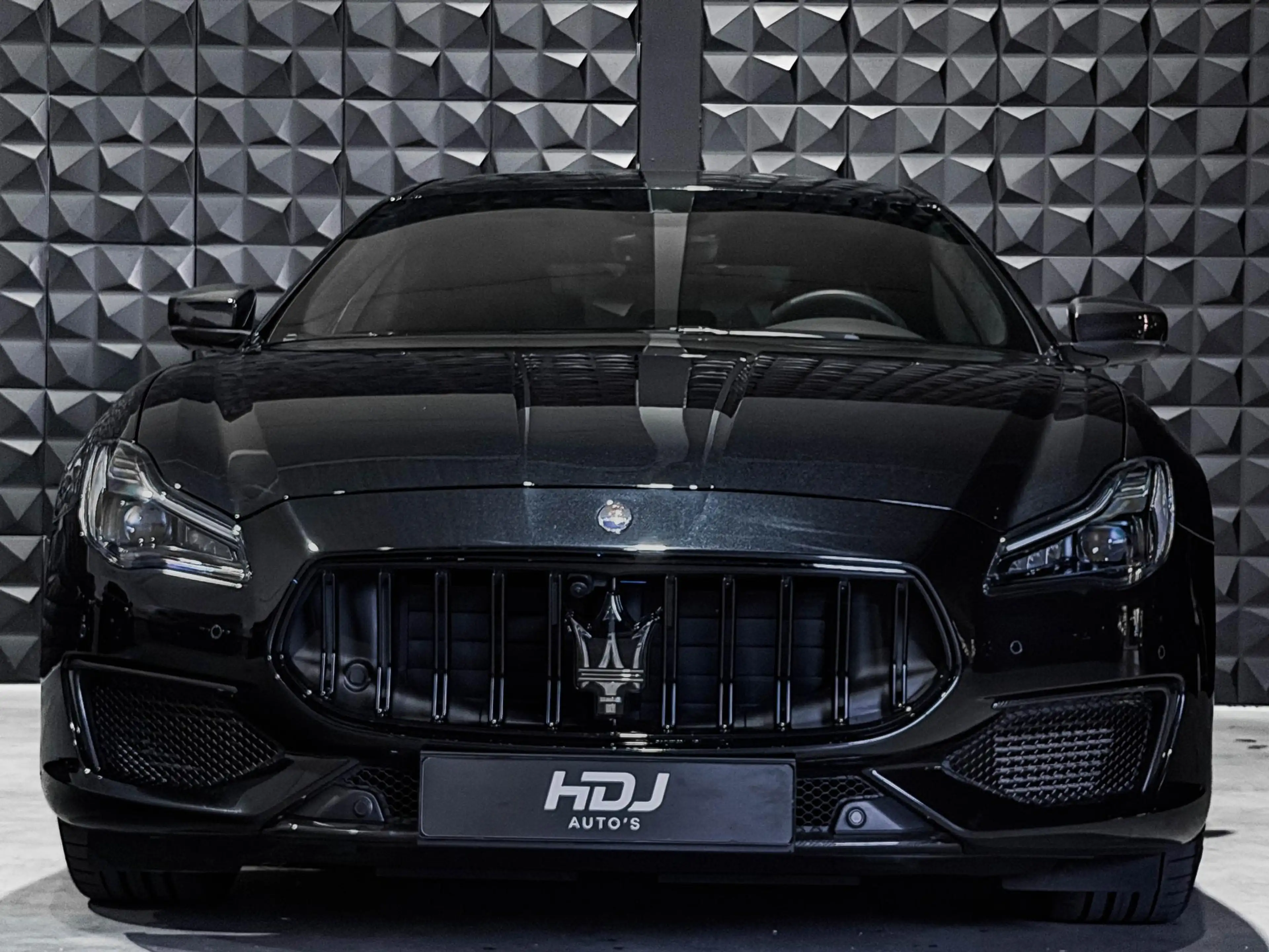 Maserati Quattroporte 3.8 V8 Trofeo | Schuifdak | Harman Kardon | Side | — photo 3
