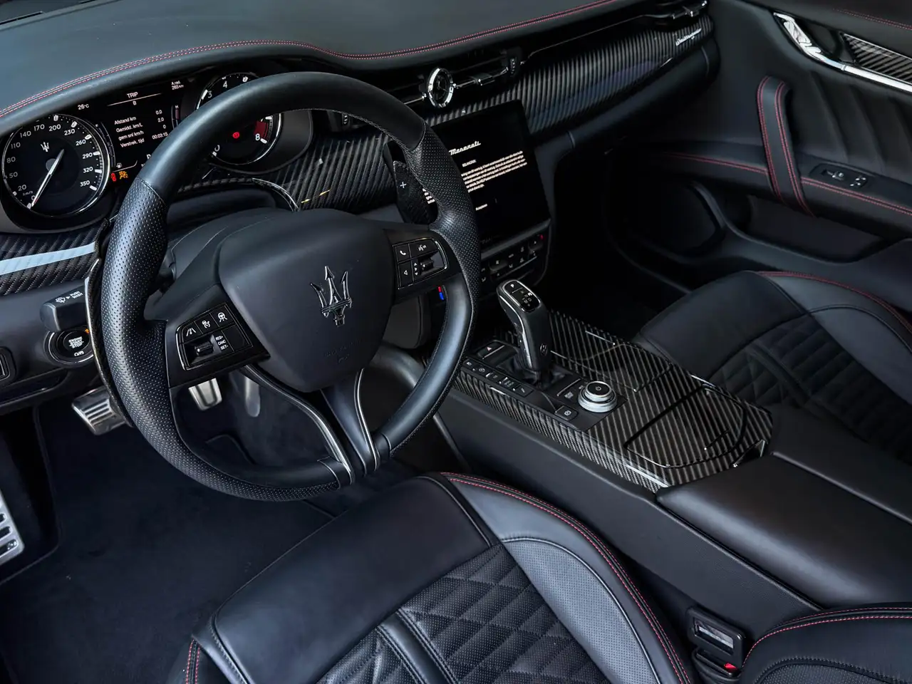 Maserati Quattroporte 2021 — фото 14