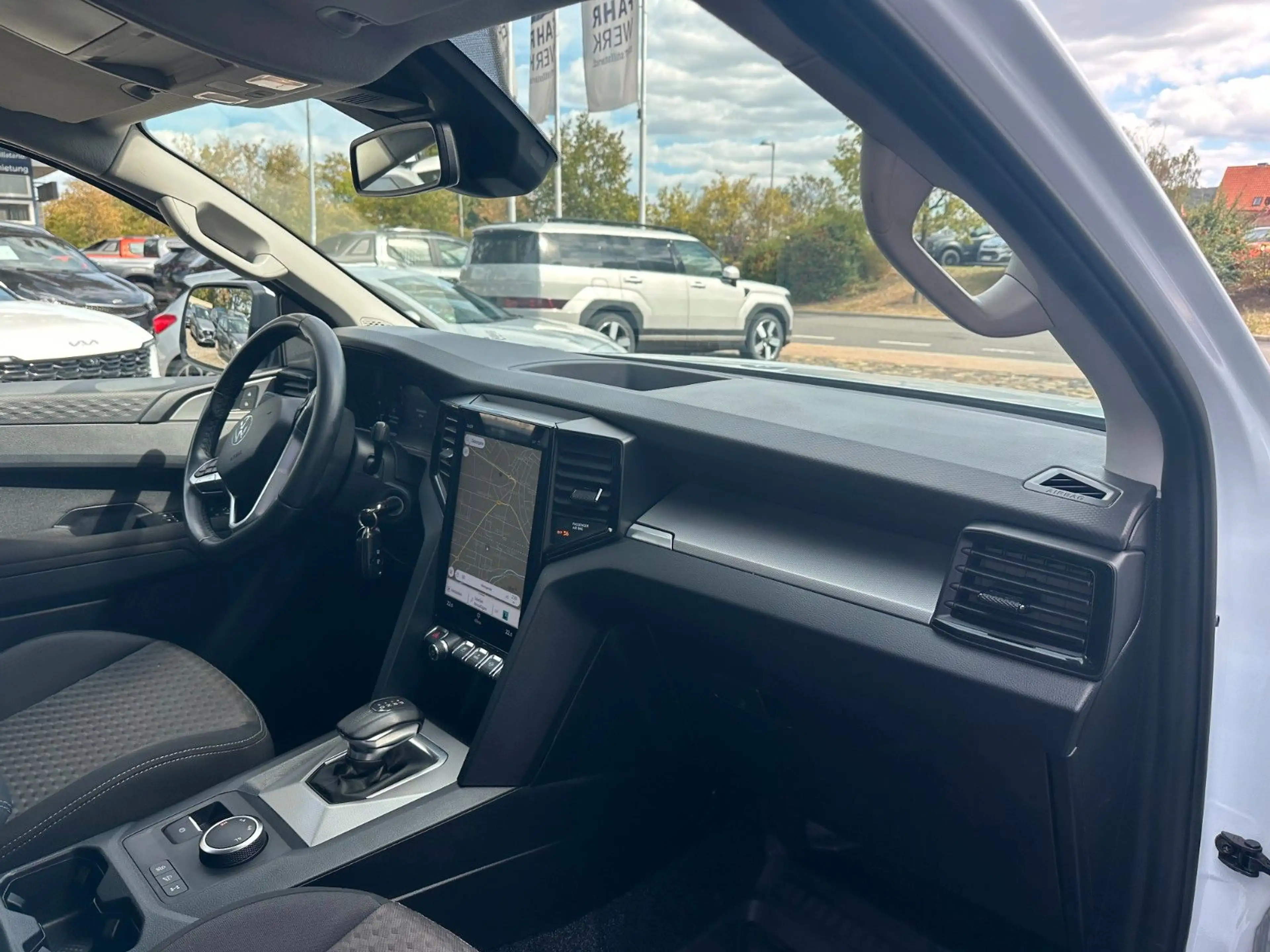 Volkswagen Amarok 2.0 TDI 151 kW Life Doppelkabine 4Motion — photo 10