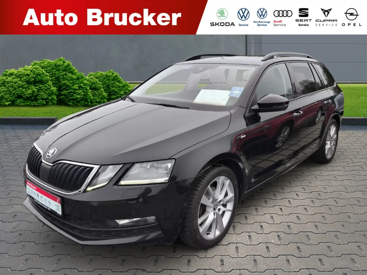 Skoda Octavia Combi Clever 1.6 TDI+Alufelgen+Navi+Klimaautomatik Fekete - 1