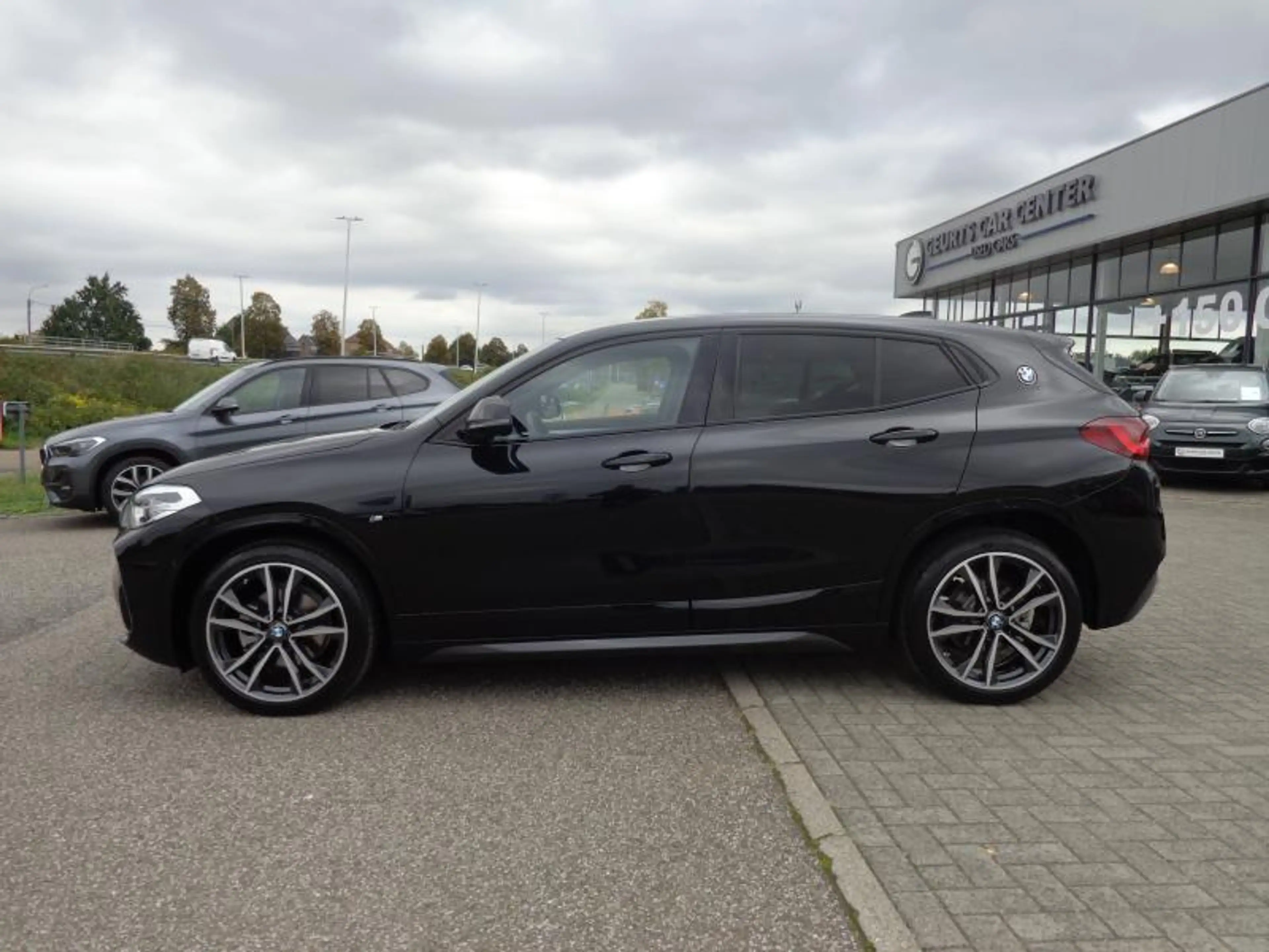BMW X2 sDrive18i M-Pack Automaat ! — photo 4