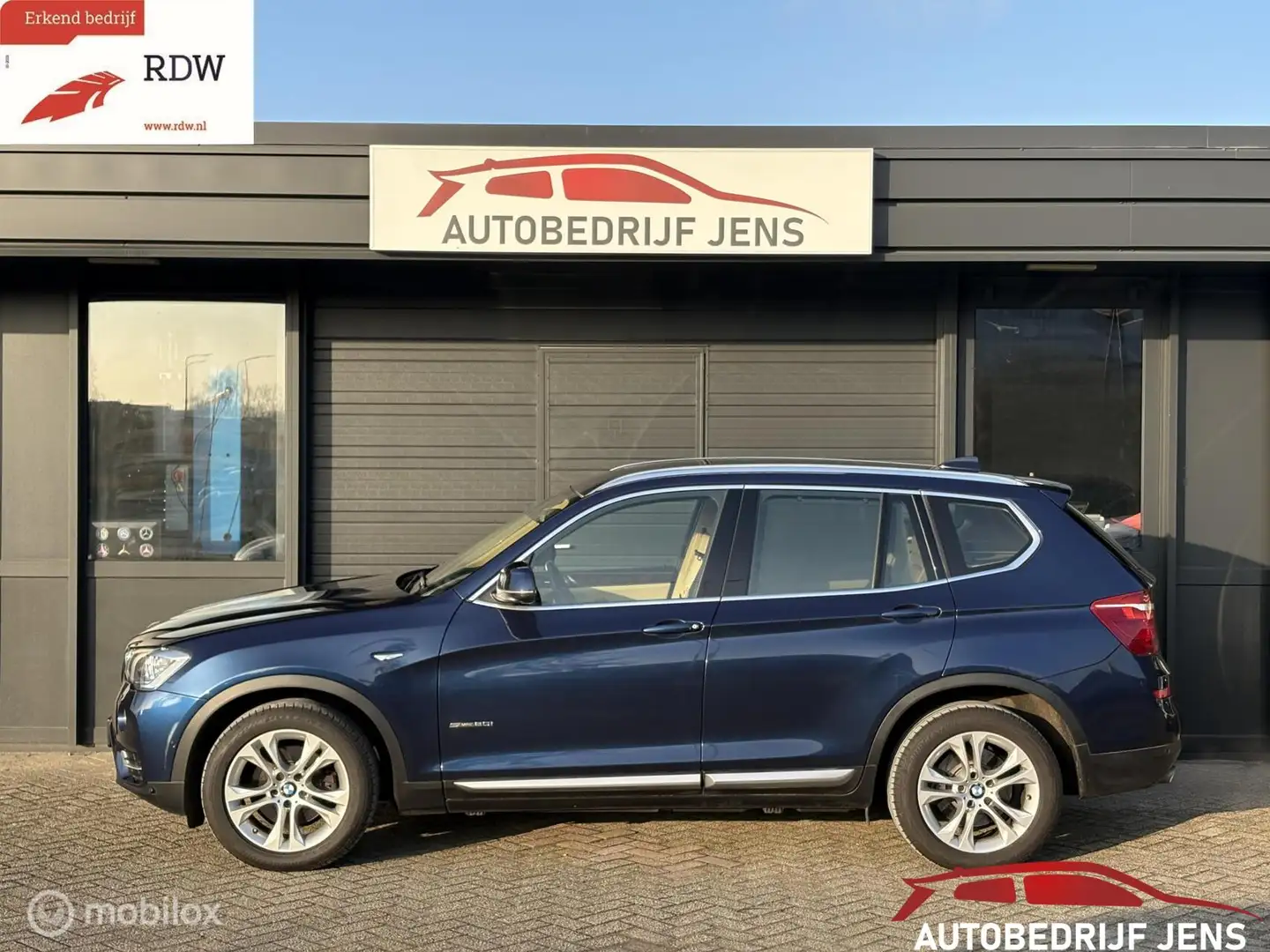 BMW X3 sDrive20i High Executive Niebieski - 2