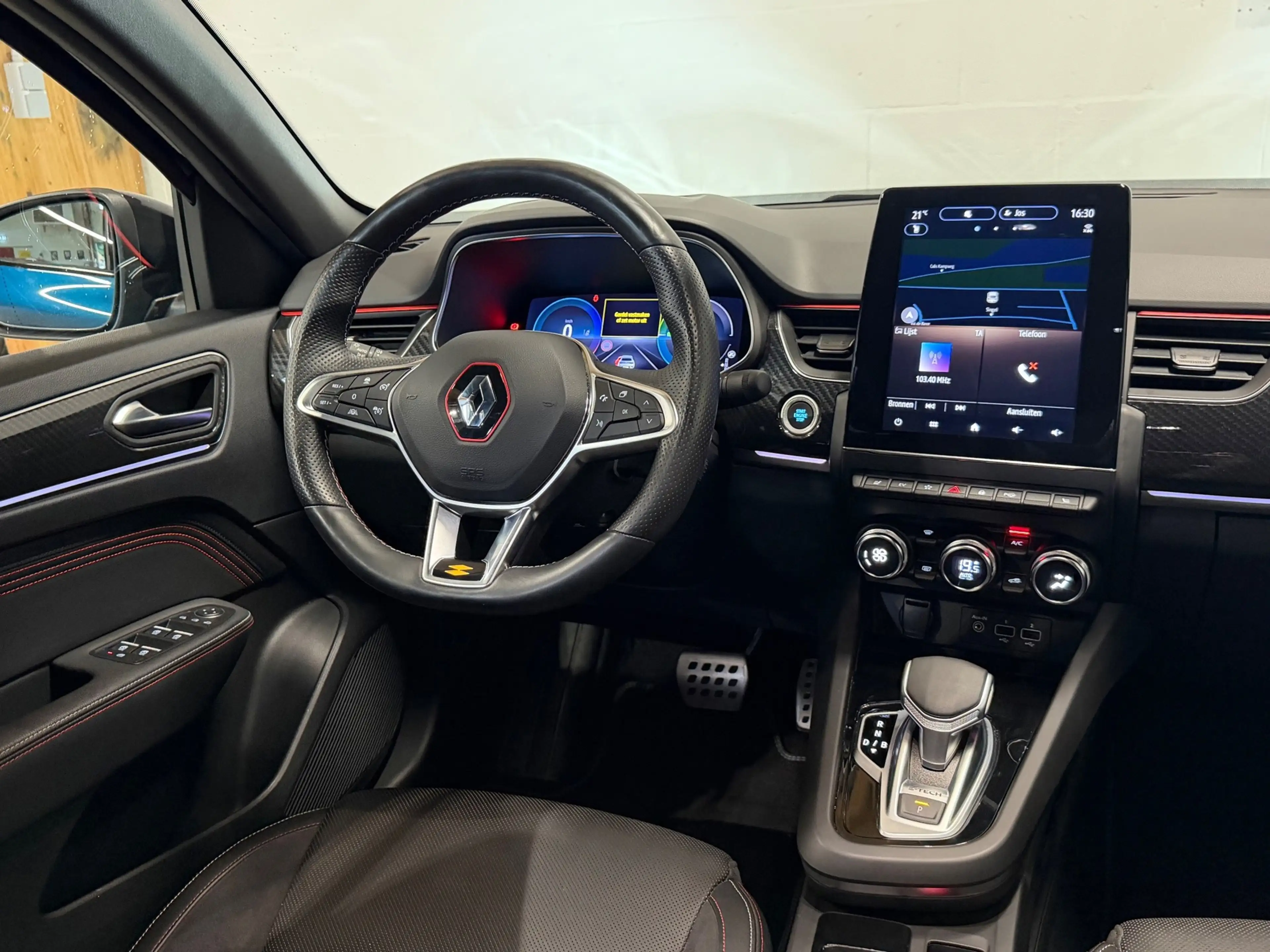 Renault Arkana 1.6 E-Tech Hybrid 145 R.S. Line - Trekhaak - Stuur — photo 5