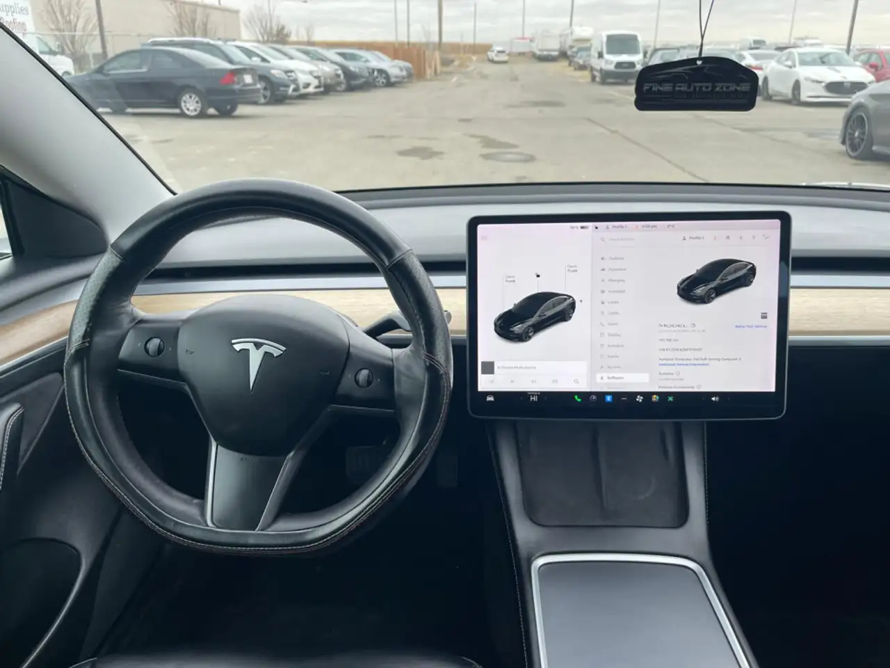 Tesla Model 3 снимка Tesla Model 3
