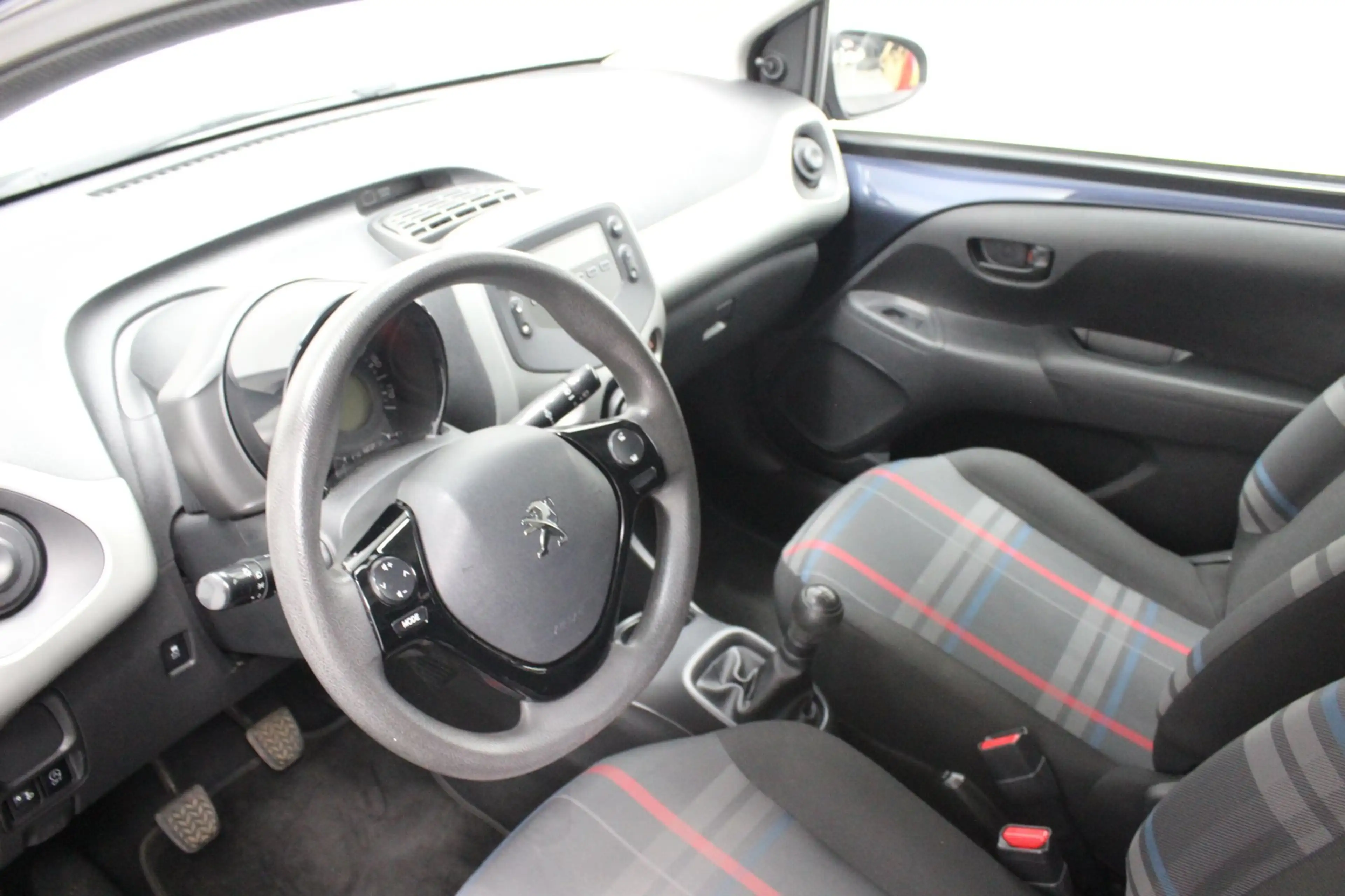 Peugeot 108 1.0 e-VTi Active | Airco | Zeer goed onderhouden | — photo 11
