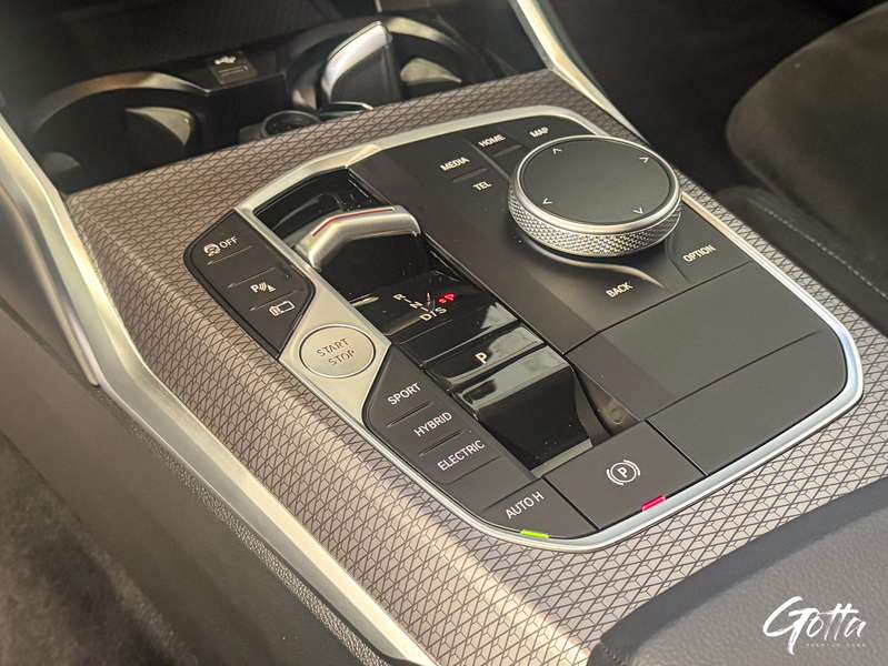 Photo du véhicule BMW 330