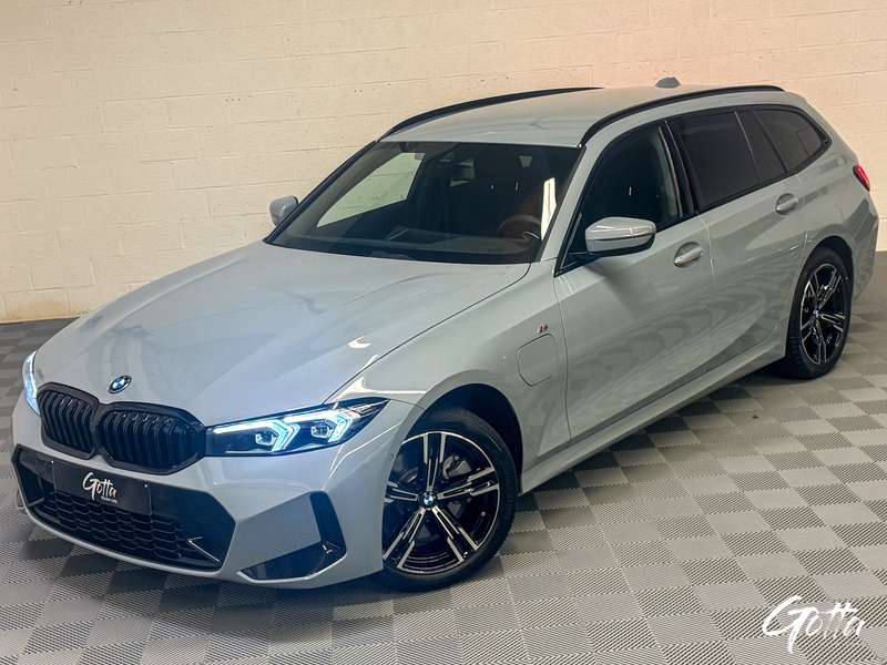 Photo du véhicule BMW 330