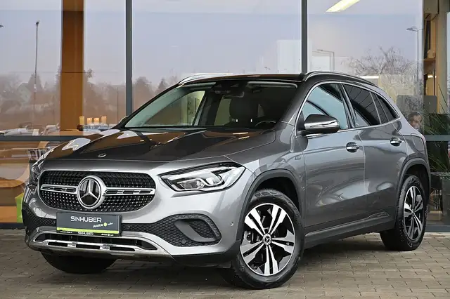 Mercedes-Benz GLA 250 e PHEV Aut. ACC, AHK schwenkbar, LED, Navi, Tei...