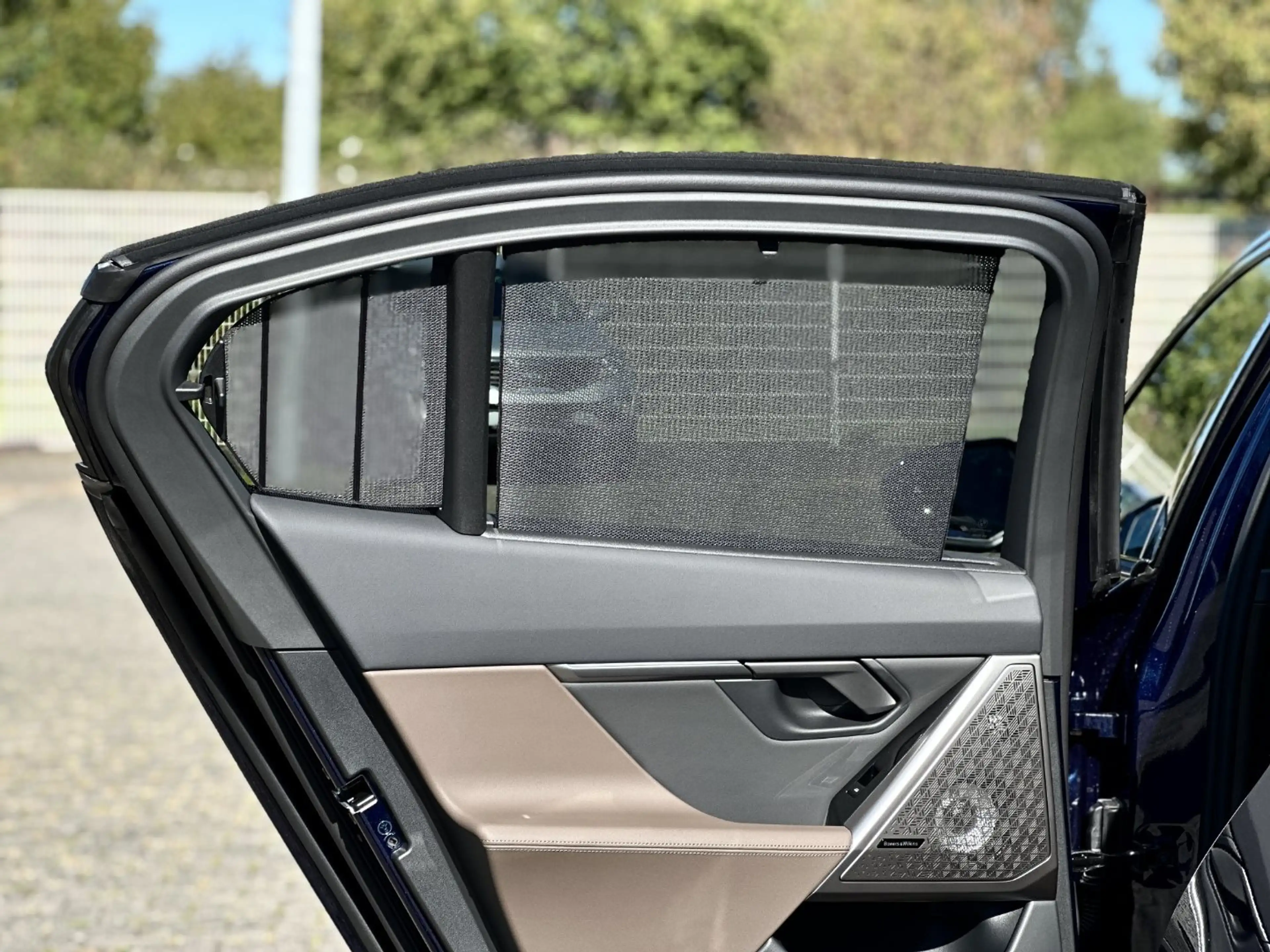 BMW 550 e xDrive Limousine M Sport Pro Head-Up DAB — photo 15