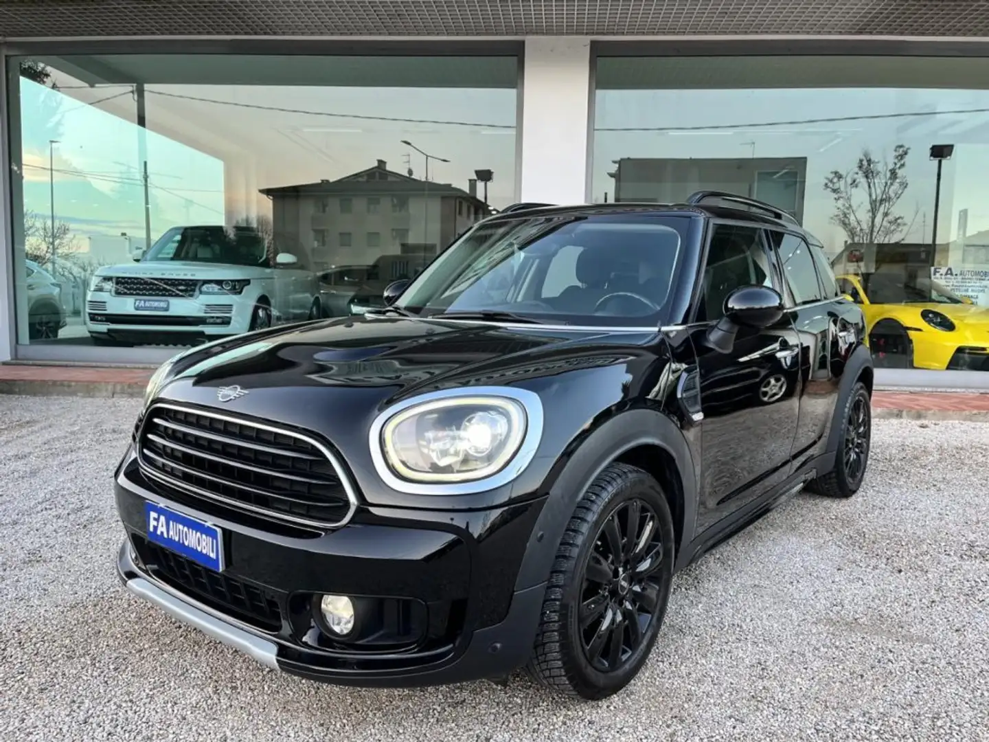 MINI Cooper D Countryman 2.0 Hype Automatica Nero - 2