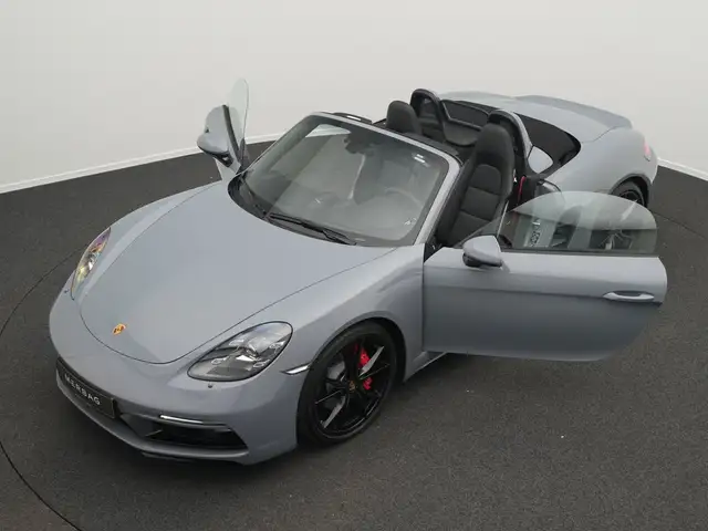 Porsche 718 Boxster view 14