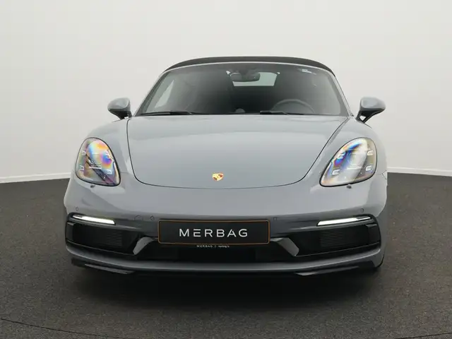 Porsche 718 Boxster view 2