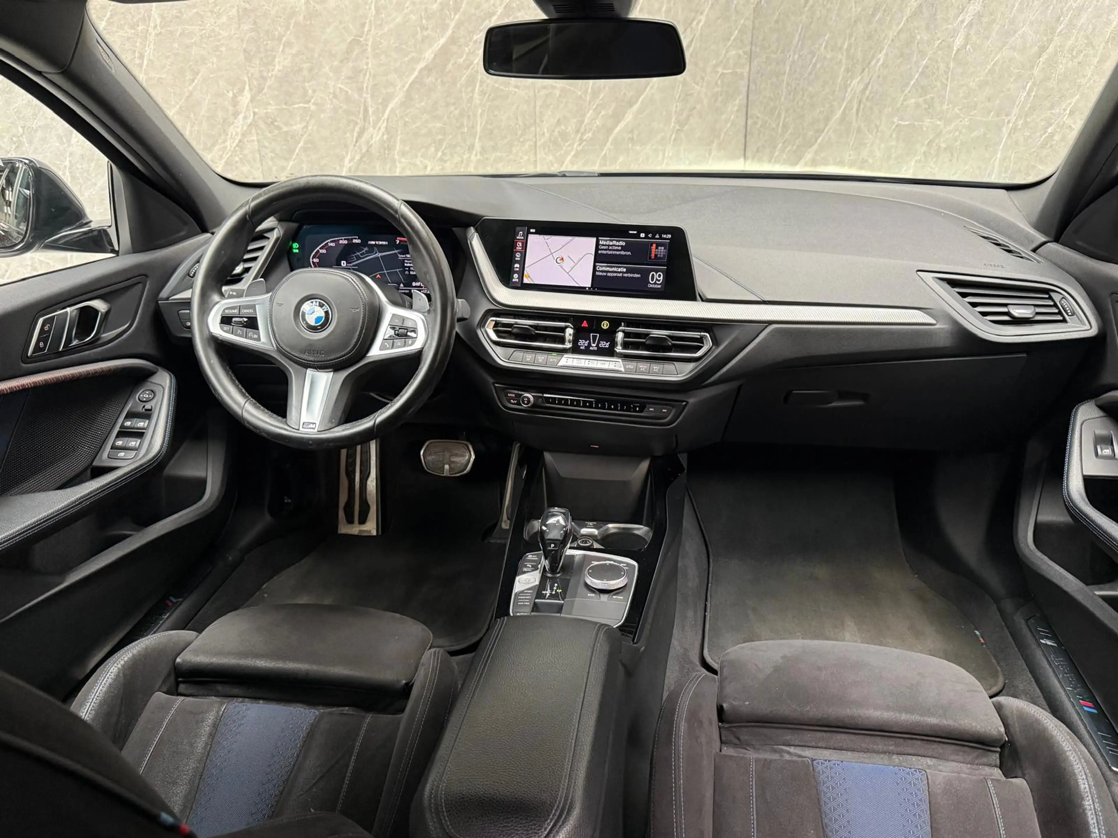 BMW 135 1-serie M135i xDrive 306 PK High Executive / APK — photo 10