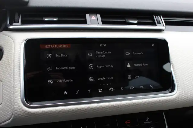 Land Rover Range Rover Velar view 22