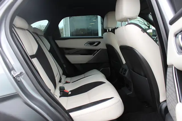 Land Rover Range Rover Velar view 12