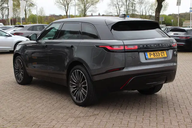 Land Rover Range Rover Velar view 3