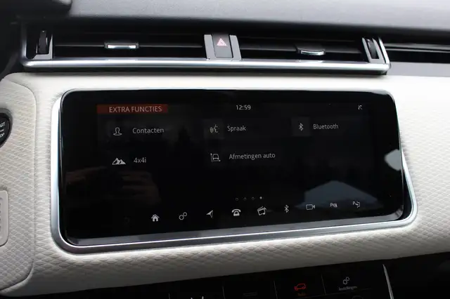Land Rover Range Rover Velar view 23