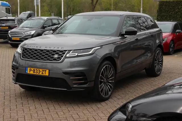 Land Rover Range Rover Velar view 6