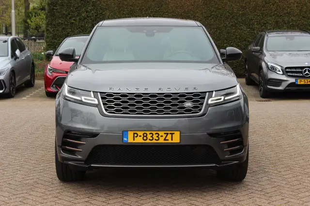 Land Rover Range Rover Velar view 8