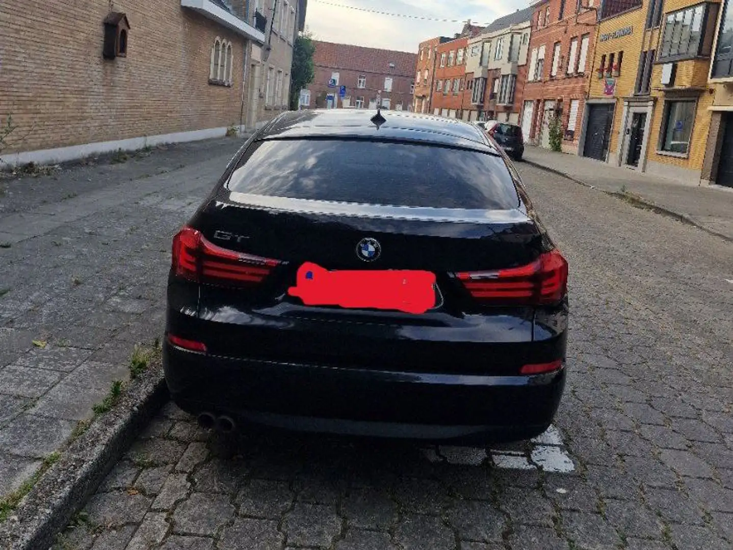 BMW 520 520d Gran Turismo Aut. Luxury Line Zwart - 2