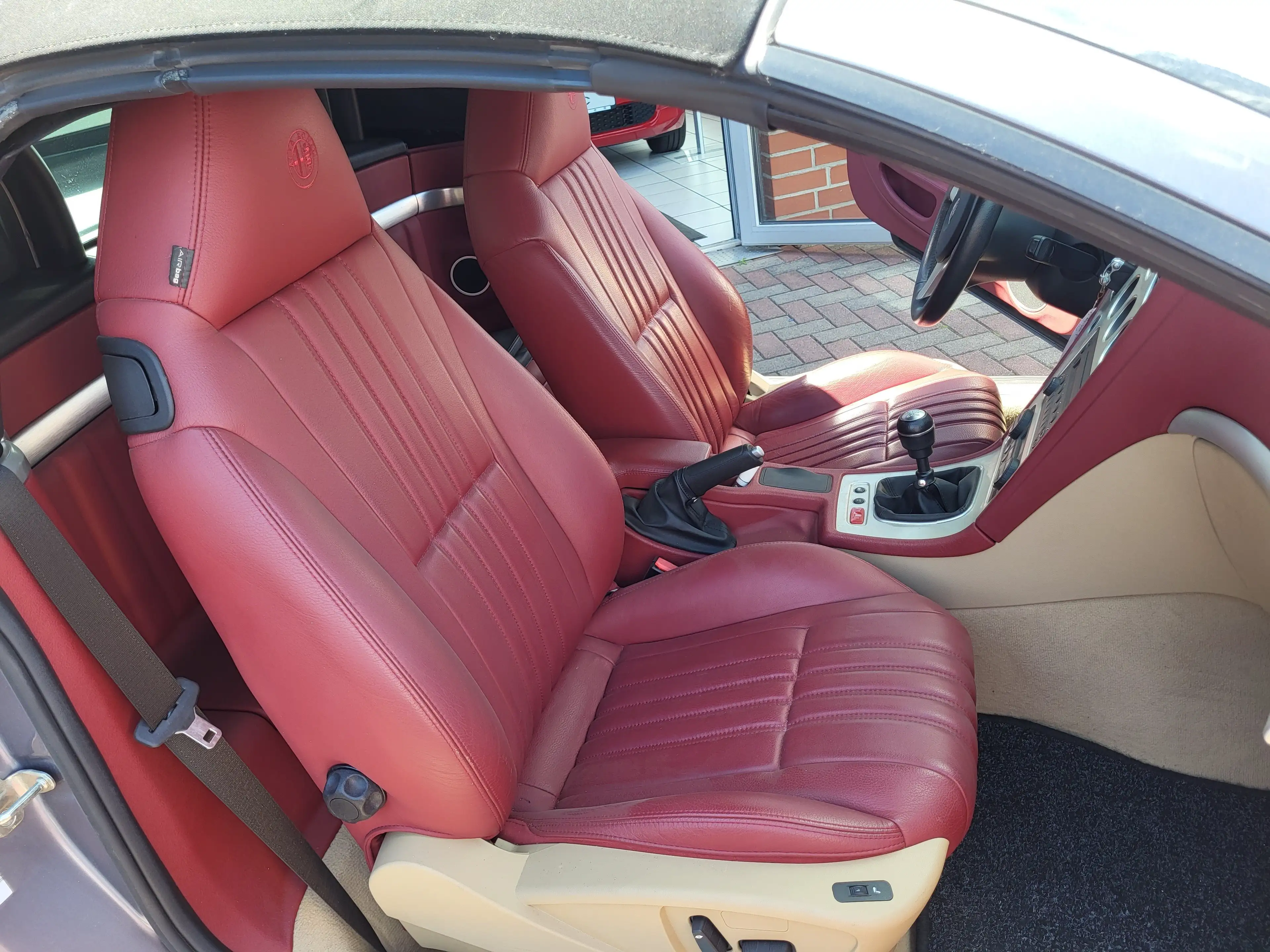 Alfa Romeo Spider 2.4 JTD 20V Exclusive — photo 8