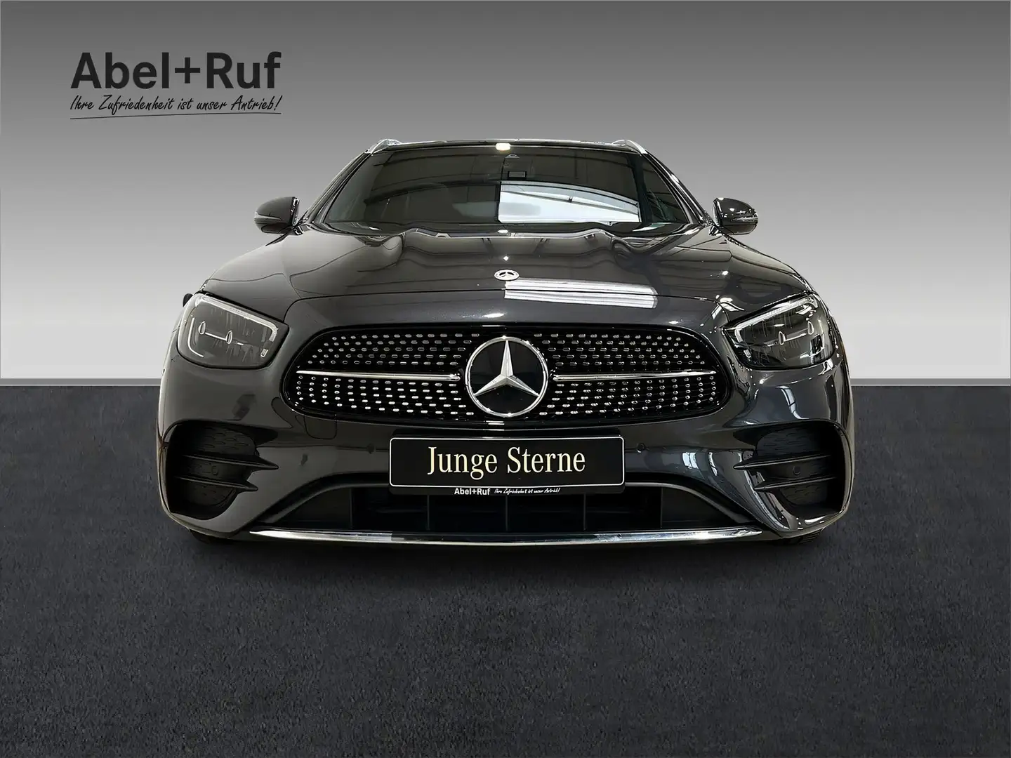 Mercedes-Benz E 300 de T AMG+LED+Kamera+Ambi+Memo+Pano+TotW Grijs - 2