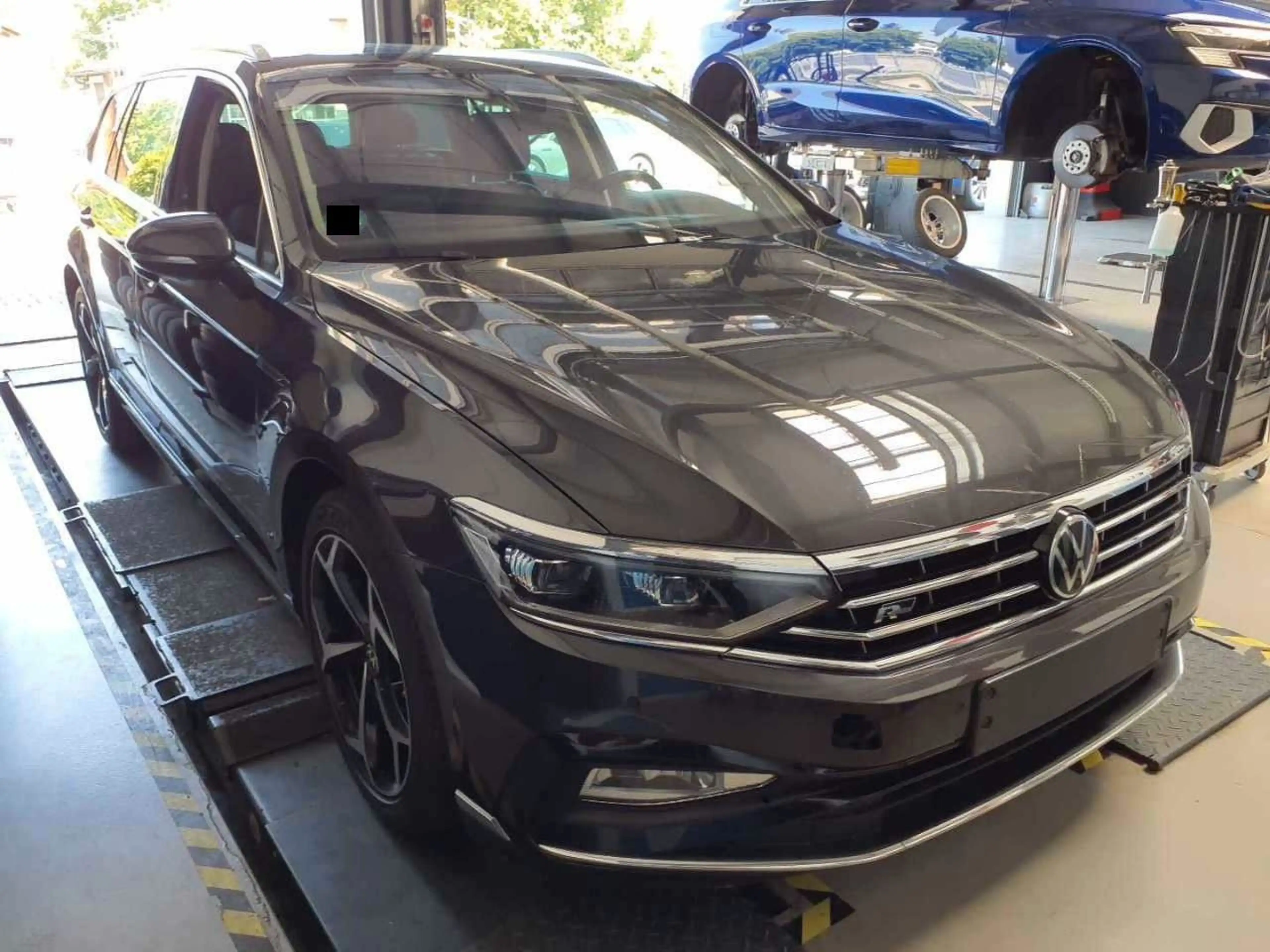 Volkswagen Passat Variant Elegance 4Motion°R-Line°360°H&K — photo 2