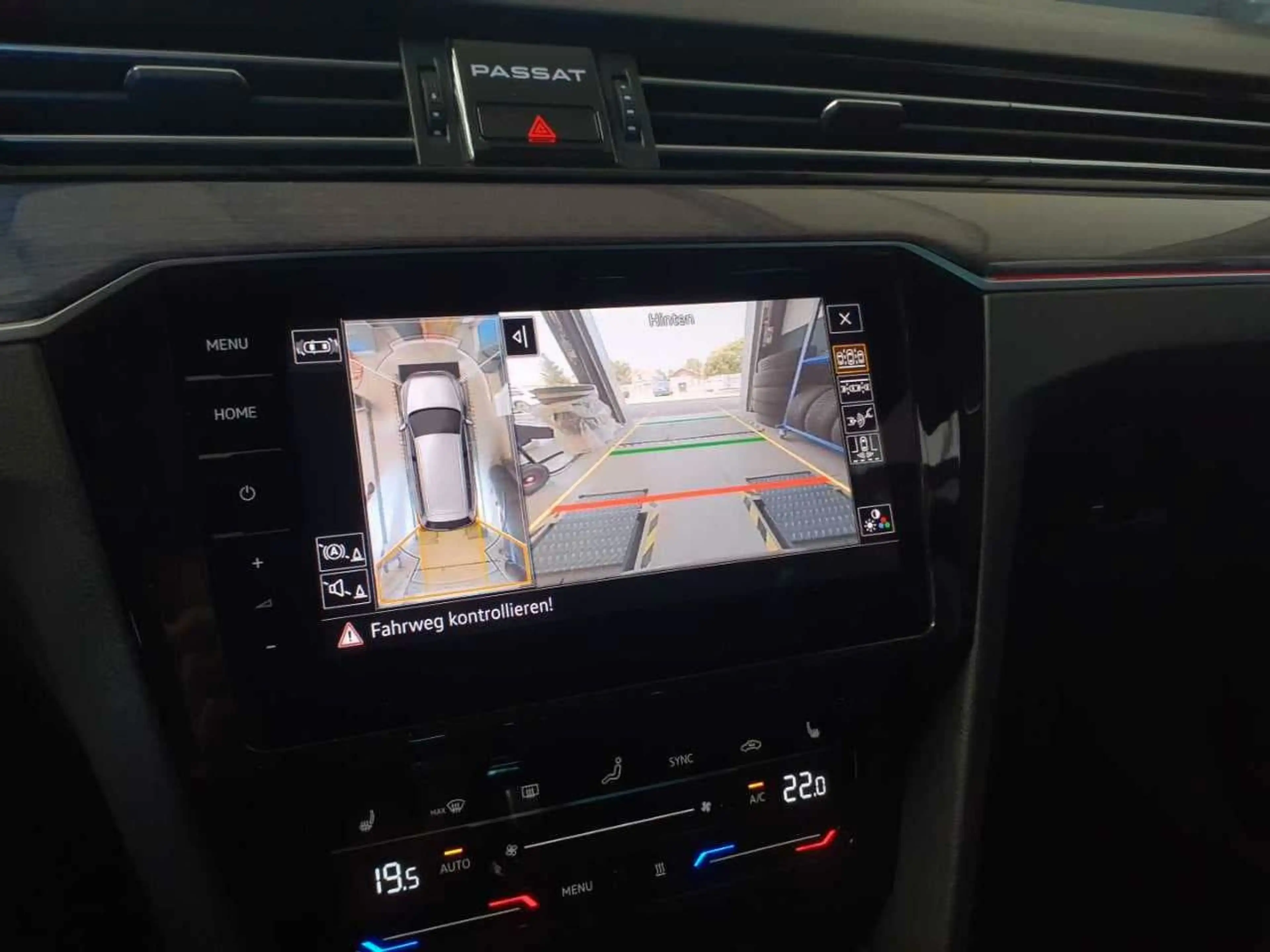 Volkswagen Passat Variant Elegance 4Motion°R-Line°360°H&K — photo 12