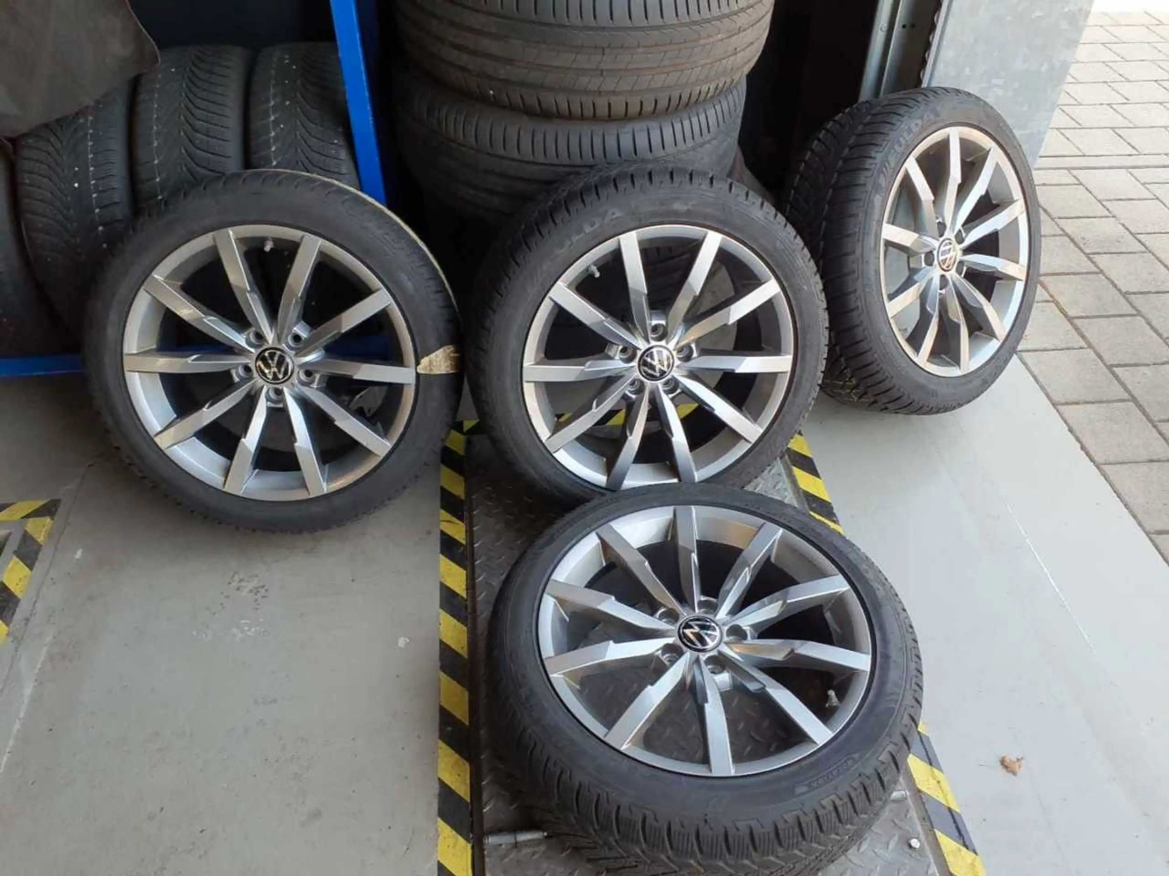 Volkswagen Passat Variant Elegance 4Motion°R-Line°360°H&K — photo 14
