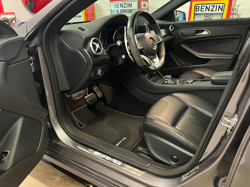 Mercedes-Benz CLA 45 AMG CLA Shooting Brake 4Matic Shooting Brake — photo 6