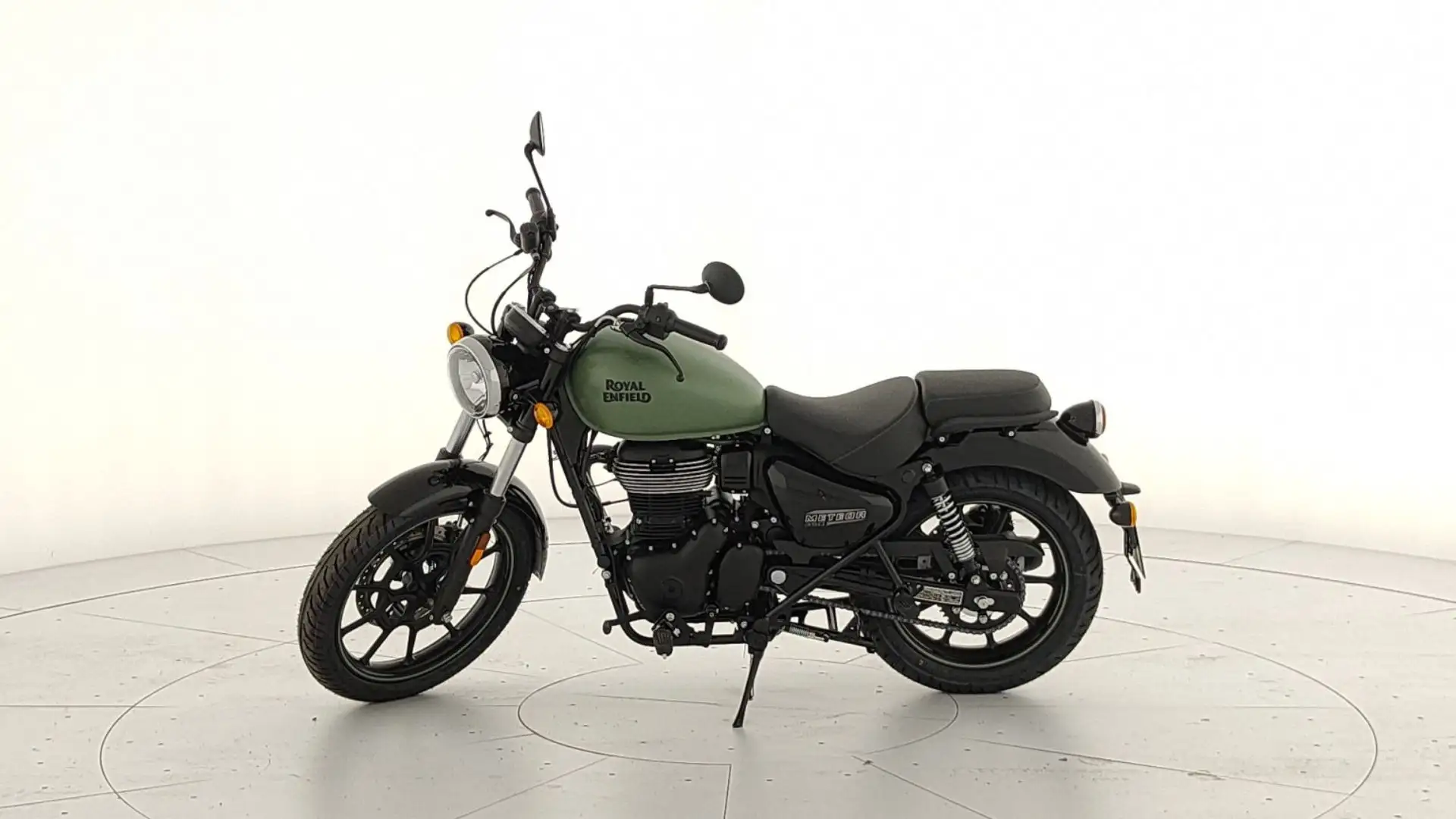 Royal Enfield Bullet 350 METEOR FIREBALL Verde - 1