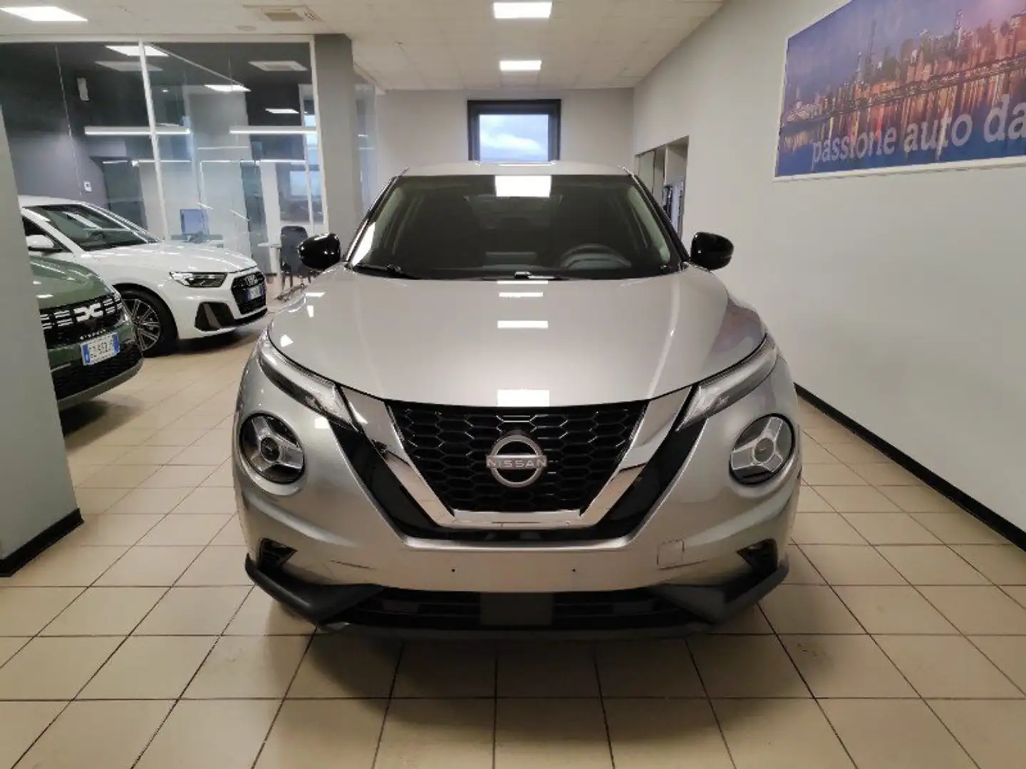 Nissan Juke Juke 1.0 DIG-T 114 CV Acenta Grigio - 2