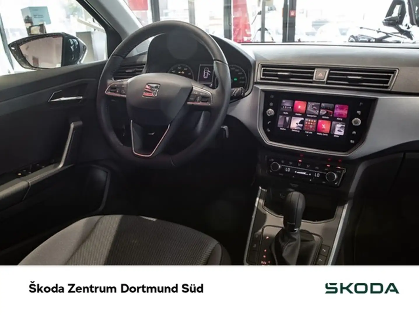 SEAT Arona 1.0 STYLE CAM NAVI ALU SITZHEIZUNG DAB Grau - 1