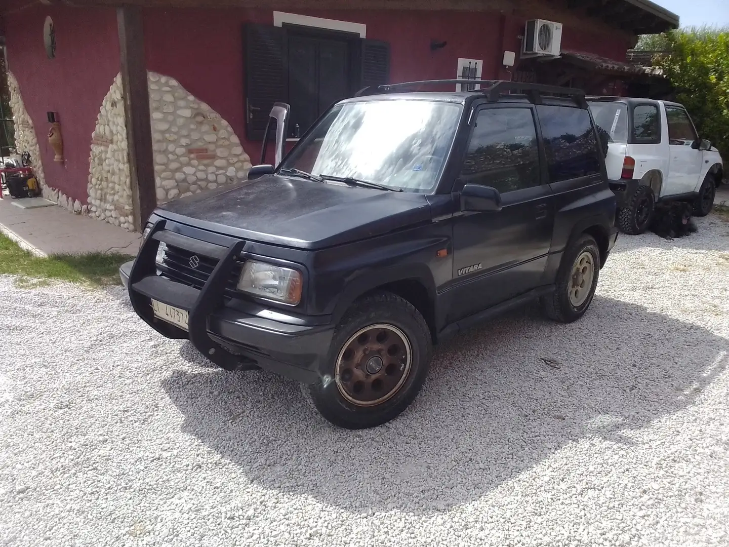 Suzuki Vitara Cabrio 1.6 JLX P.Pack - 1