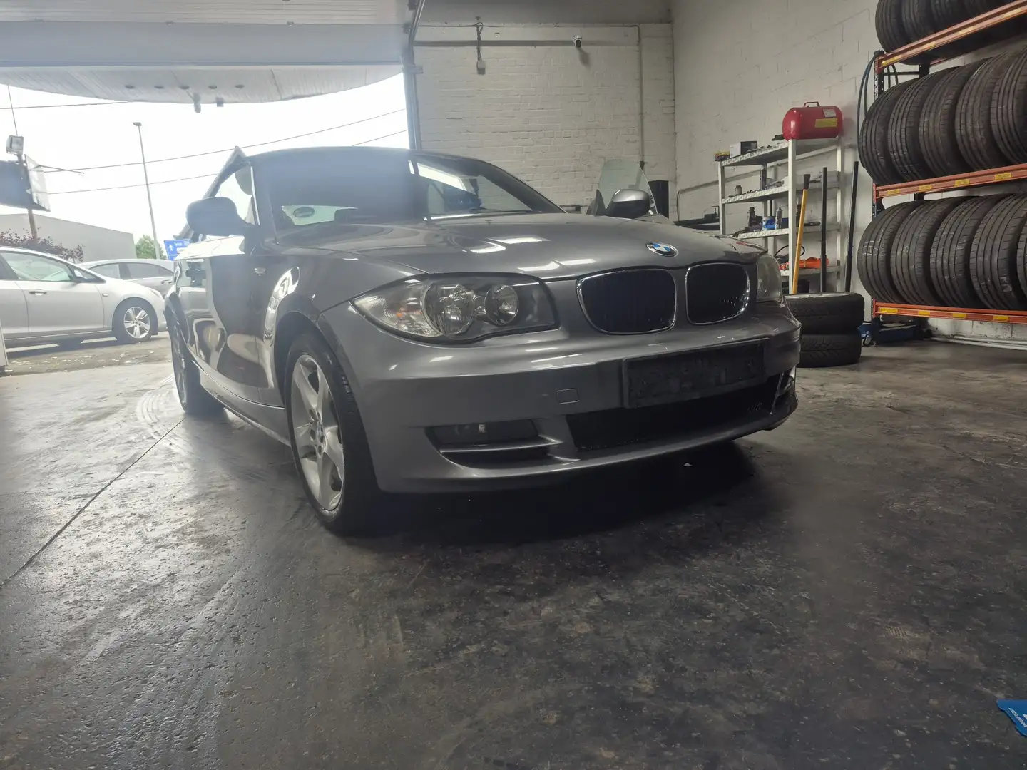 BMW 118 118i Cabrio - 2