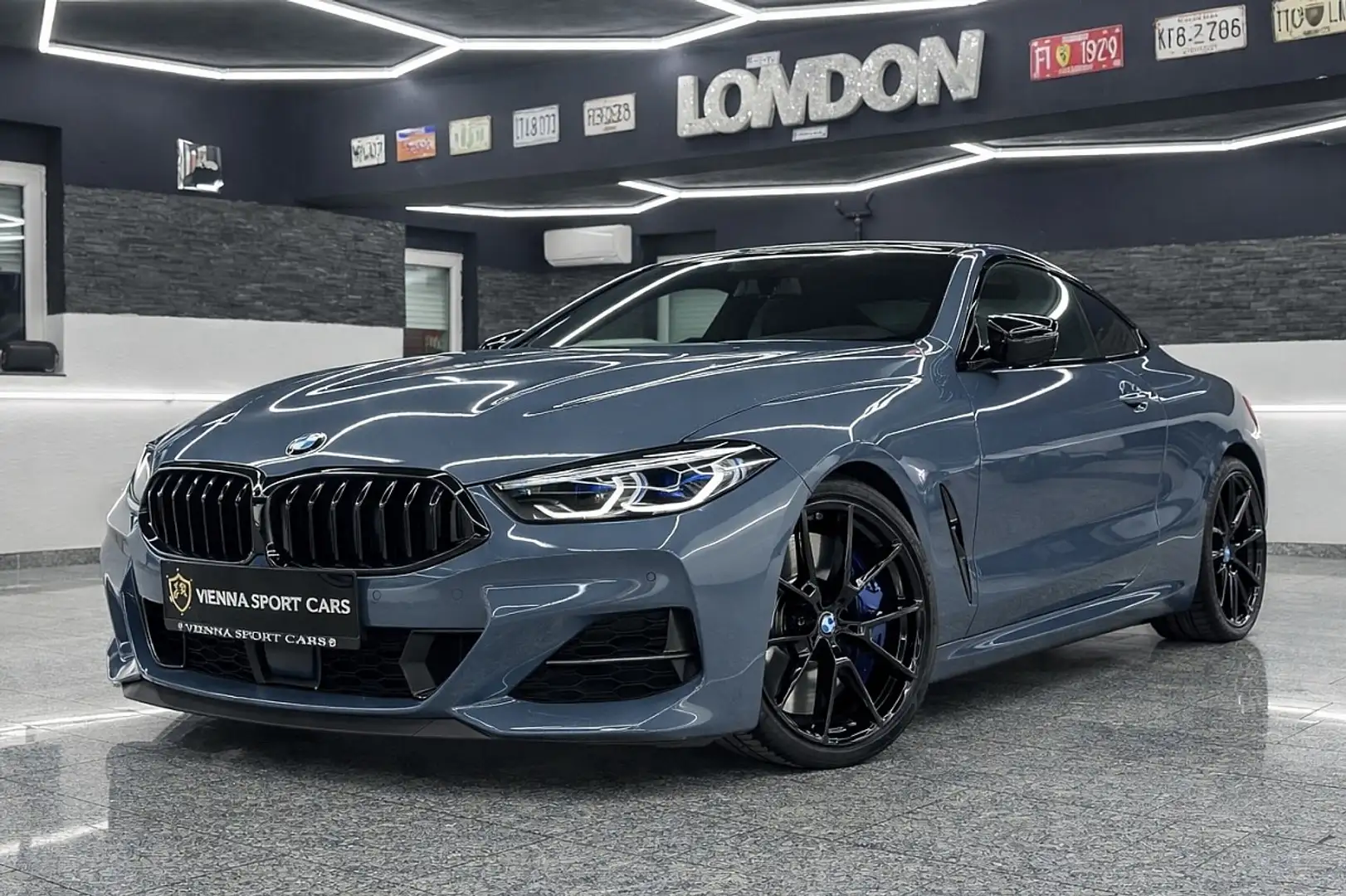 BMW M850 i xDrive*Neuwertig*Nur 9.500KM*Carbon-Paket*Voll* Blau - 1