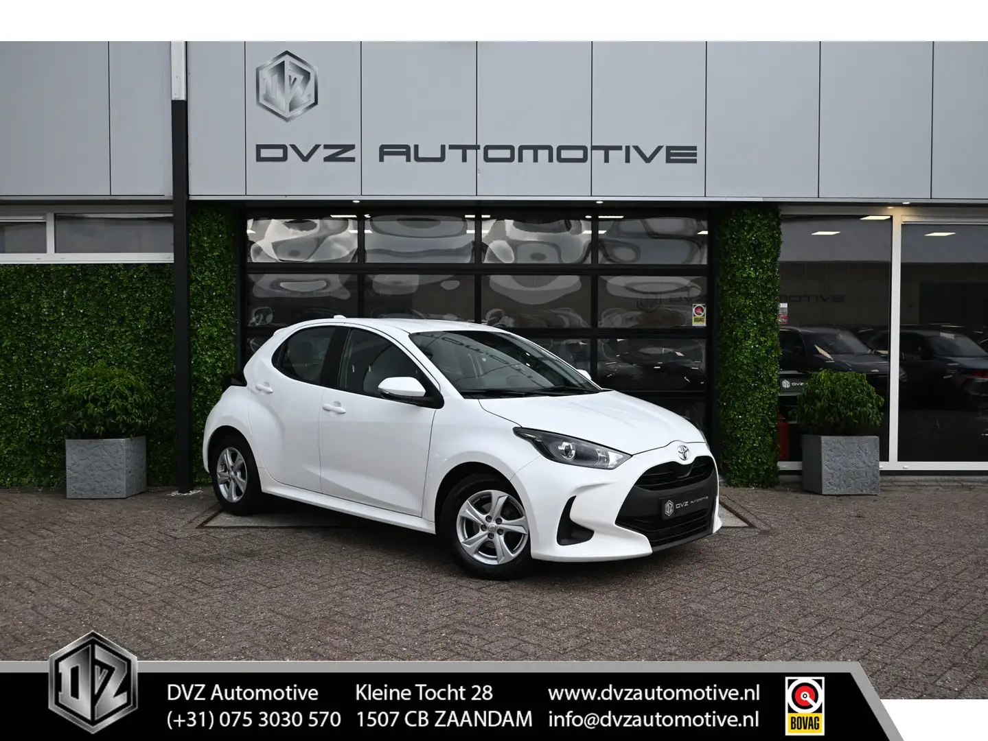 Toyota Yaris 1.0 VVT-i Active | Carplay | Airco | Cruise | Wit - 1