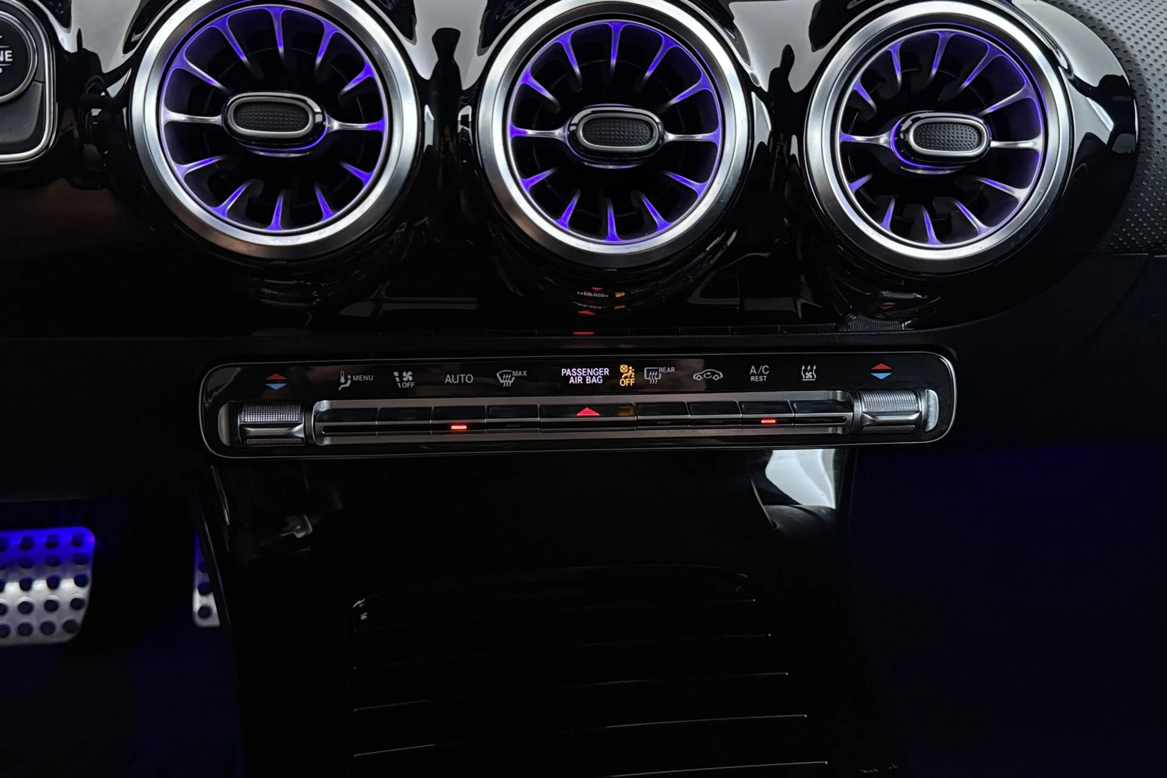 Mercedes-Benz CLA 250 Shooting Brake e AMG Line | Sfeerverlichting | Wid — photo 27