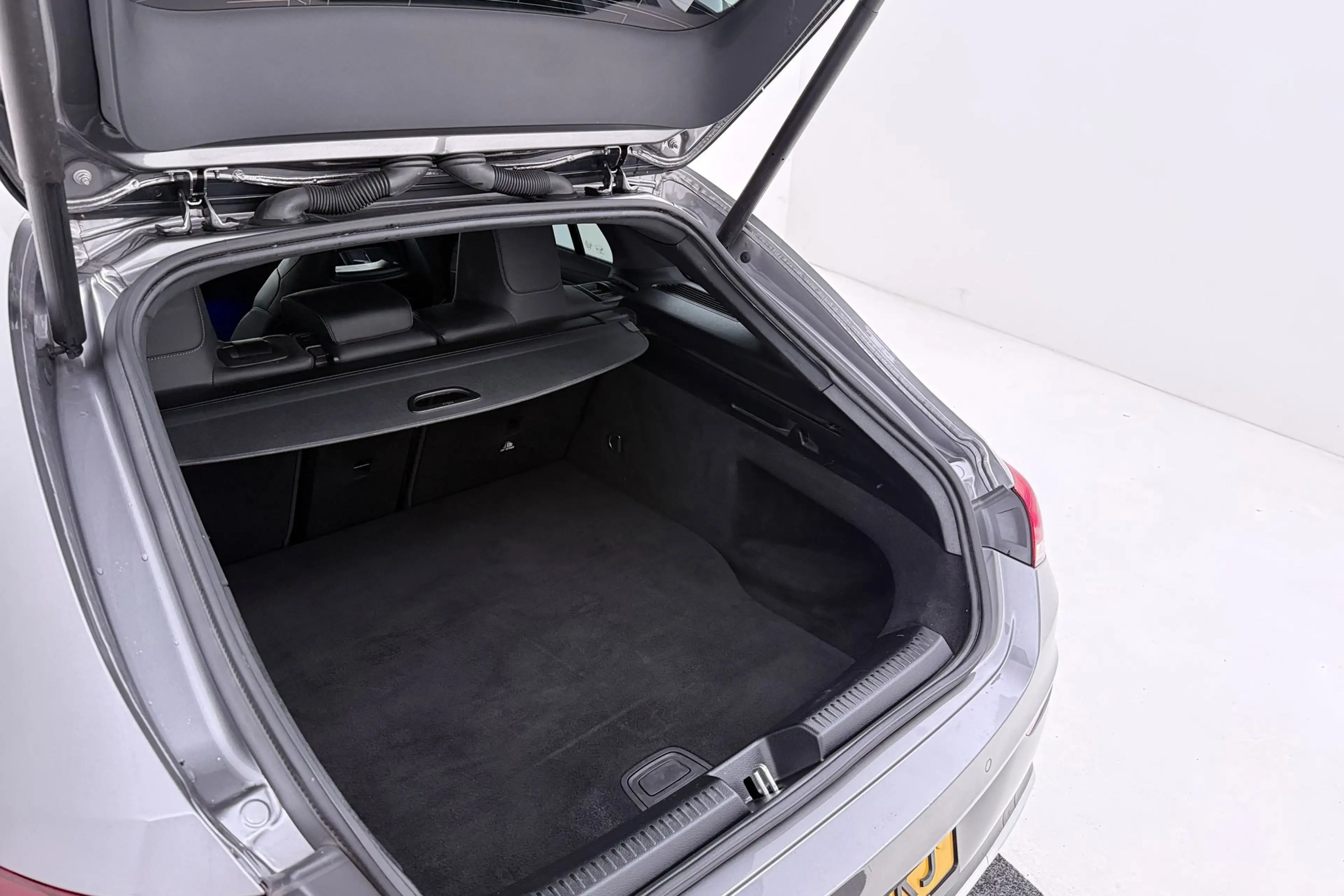 Mercedes-Benz CLA 250 Shooting Brake e AMG Line | Sfeerverlichting | Wid — photo 39